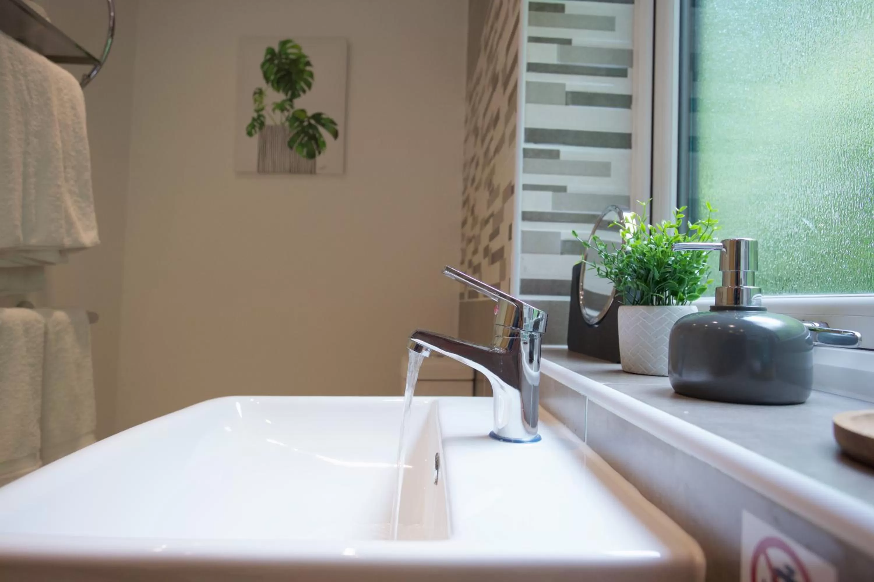 Bathroom in Shenstone Lodge