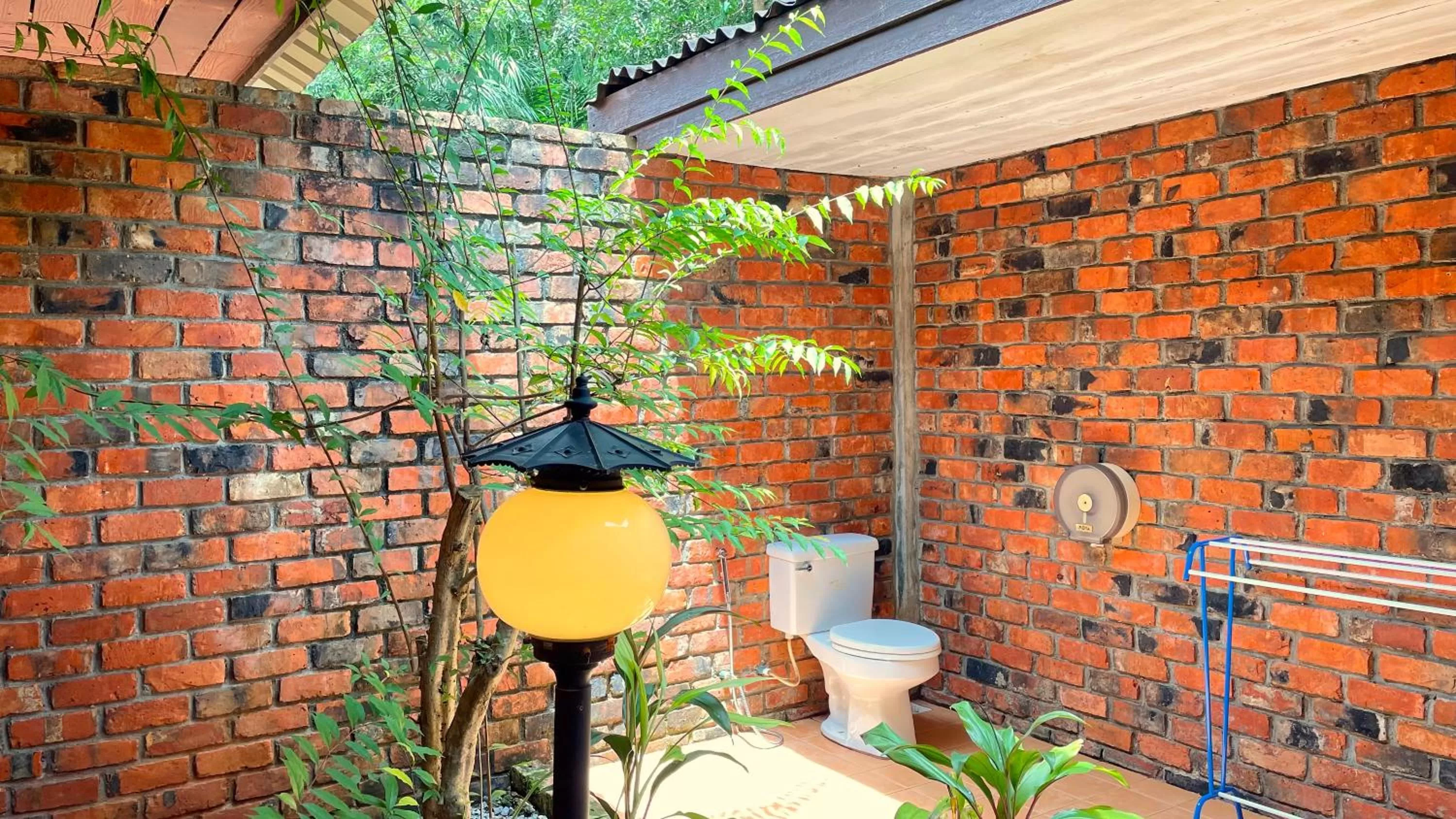 Toilet in Doo Dee Boutique Resort by Swiss Chalet