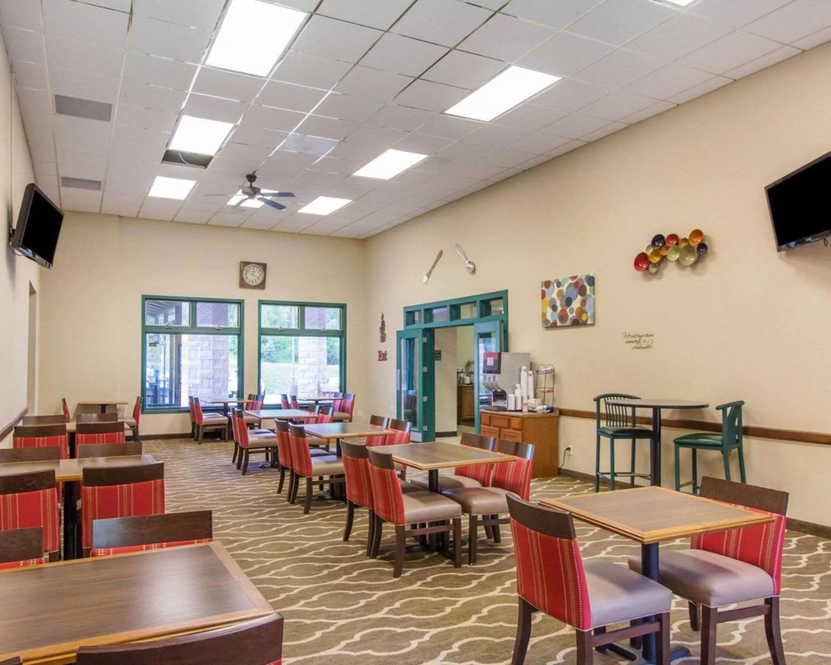 Restaurant/places to eat in Comfort Inn & Suites Deadwood