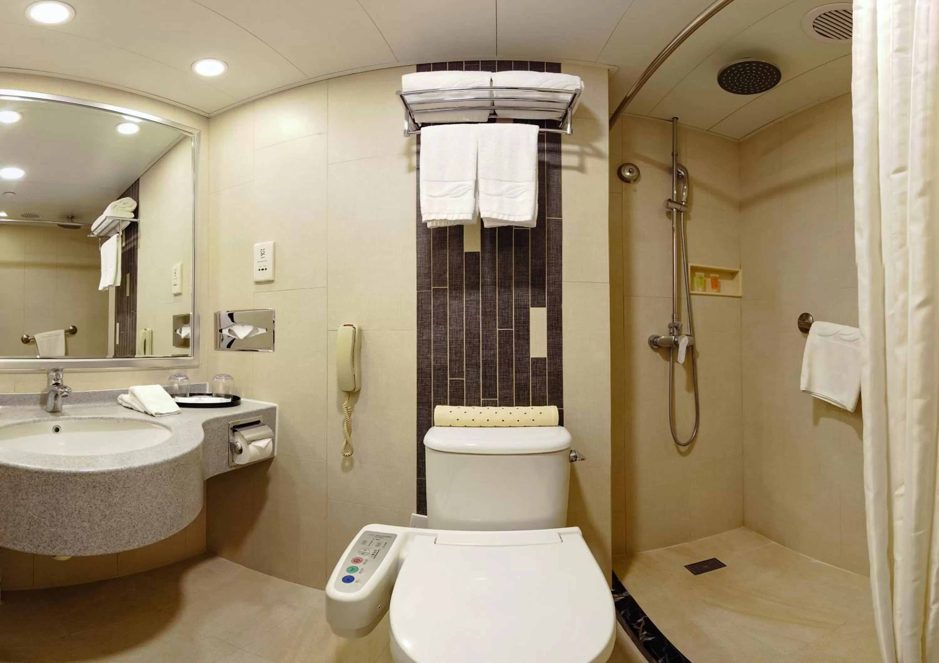 Shower in South Pacific Hotel