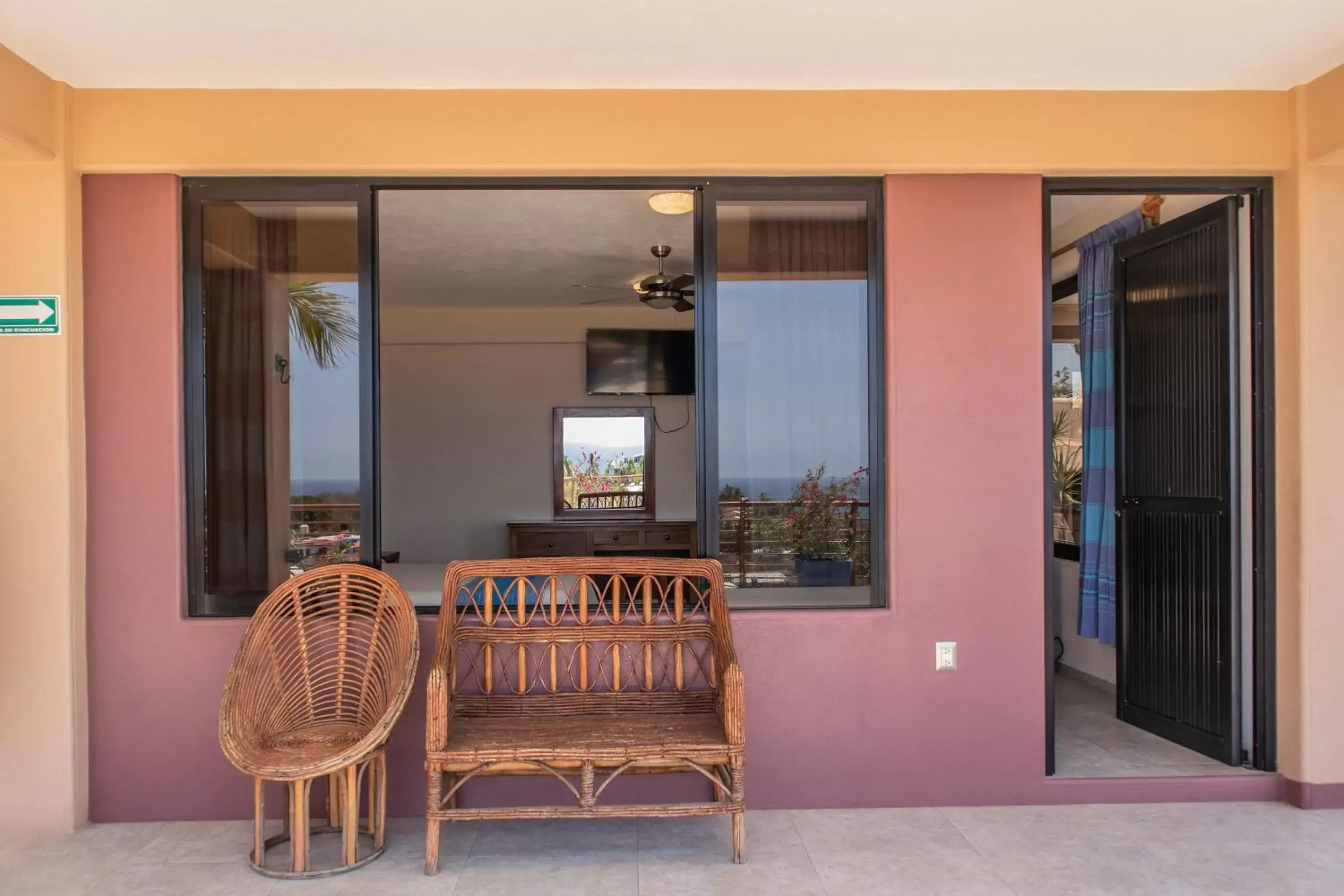 Seating Area in Hotel El Mirador