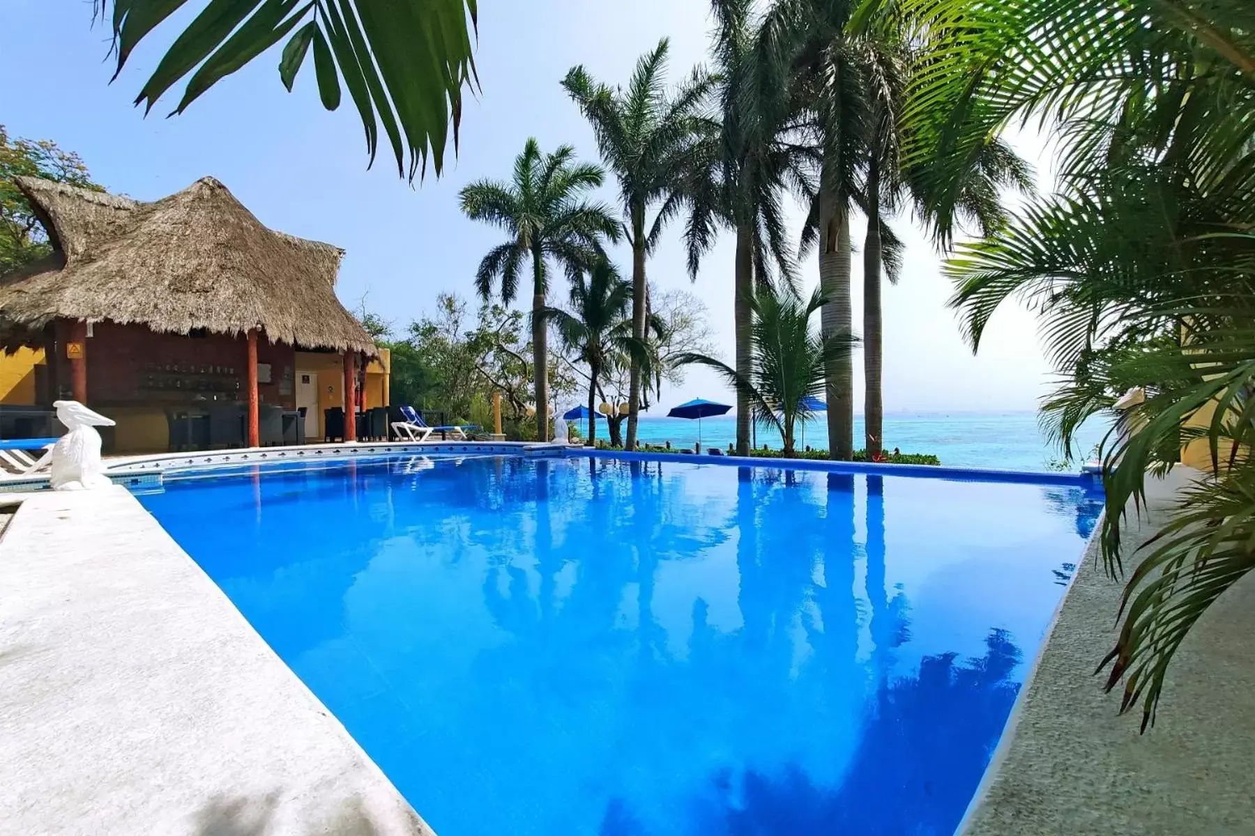 Swimming Pool in Hotel La Joya Isla Mujeres