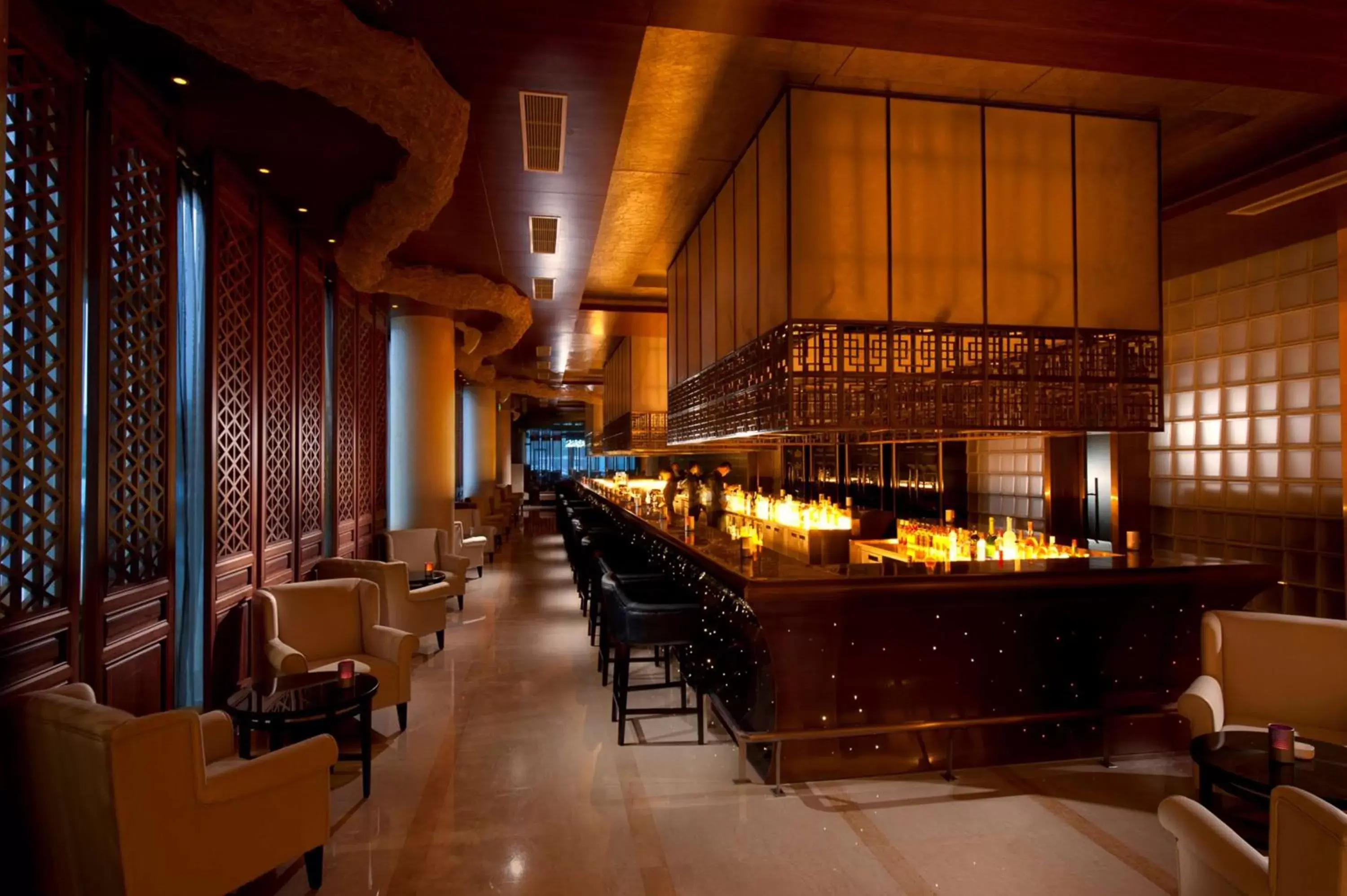 Lounge or bar, Restaurant/Places to Eat in Hilton Beijing Capital Airport