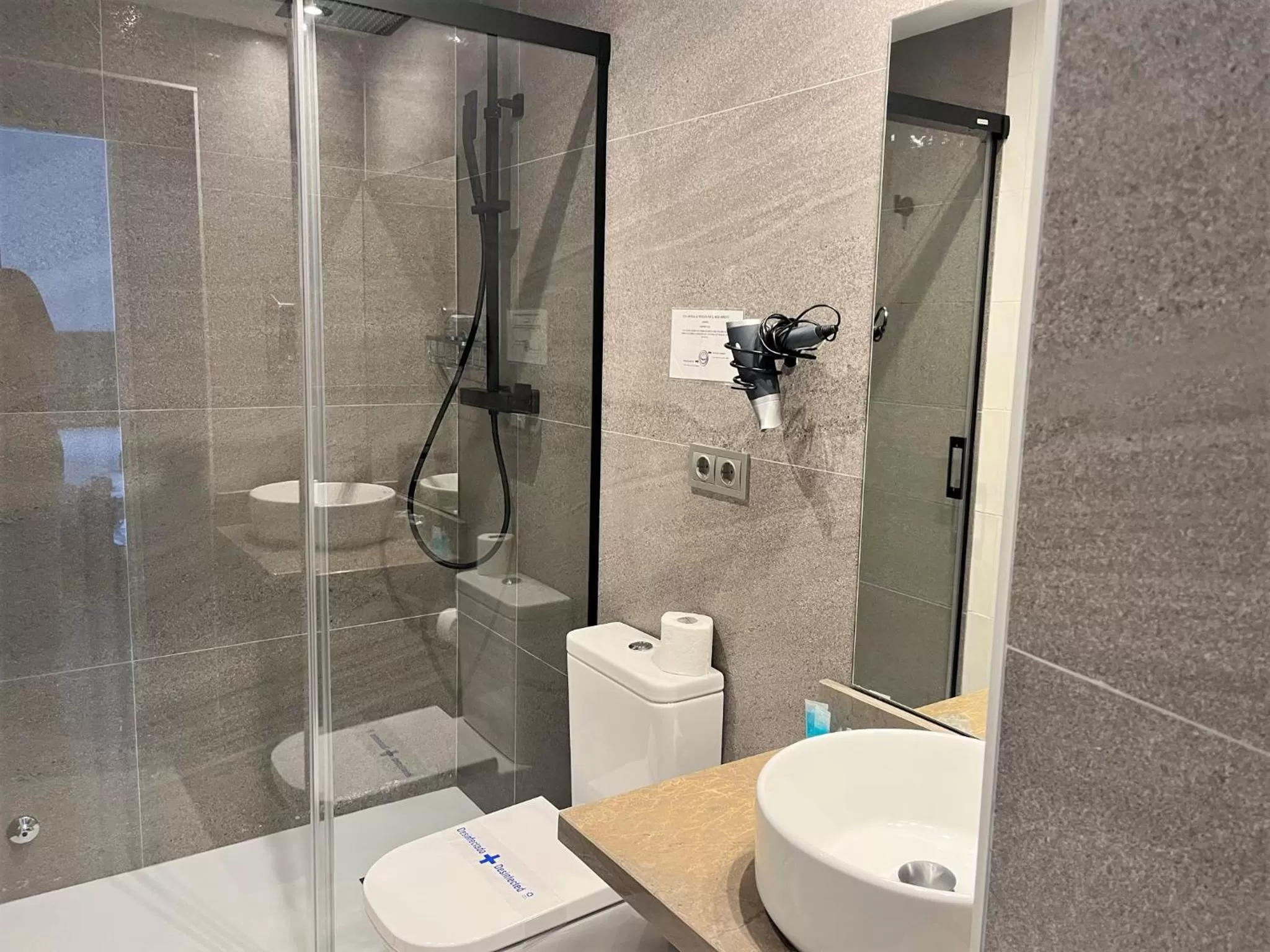 Bathroom in Vitium Córdoba