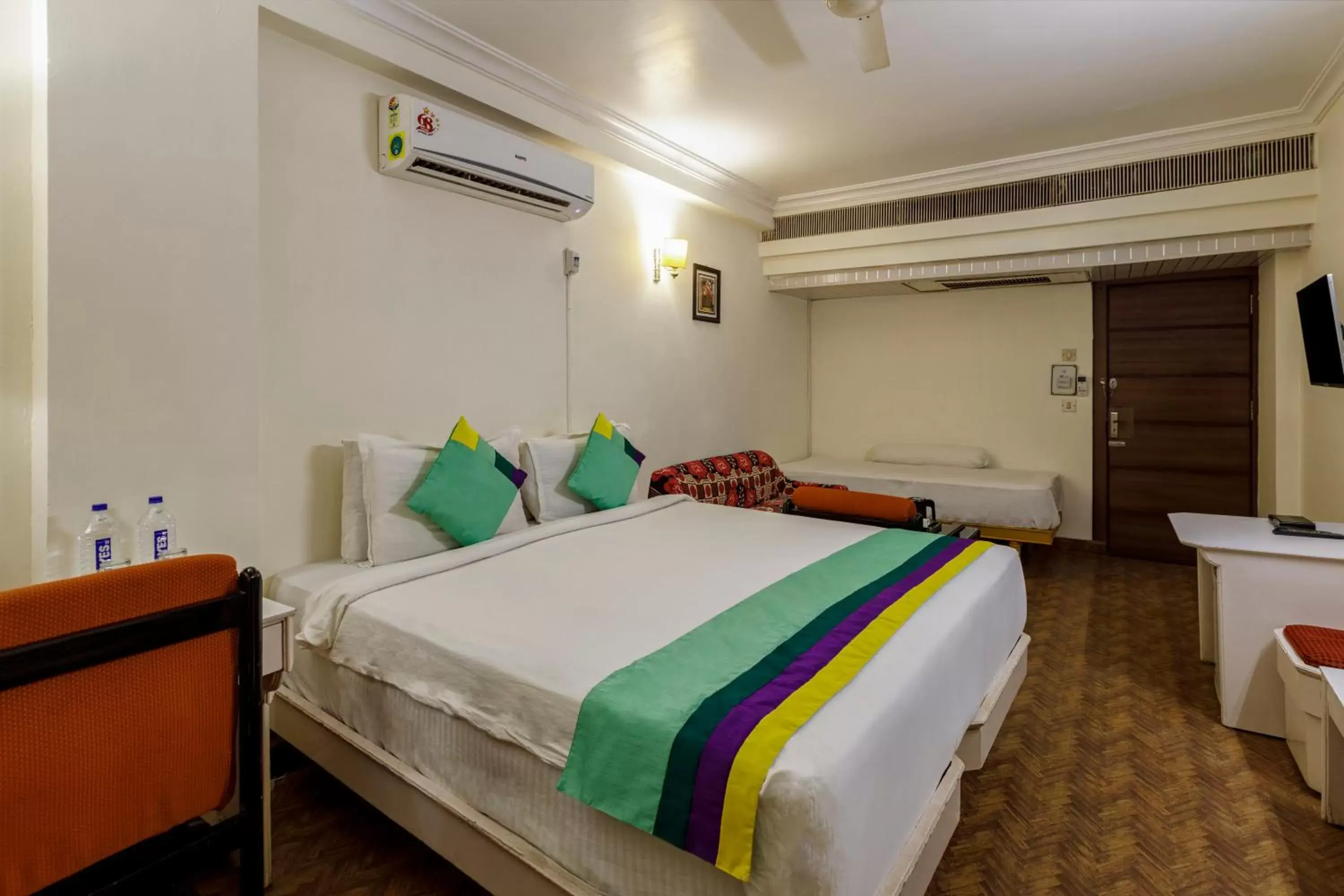 Superior Double Room - single occupancy in Treebo Trend Crown Superior Double Room - single occupancy in Treebo Trend Crown