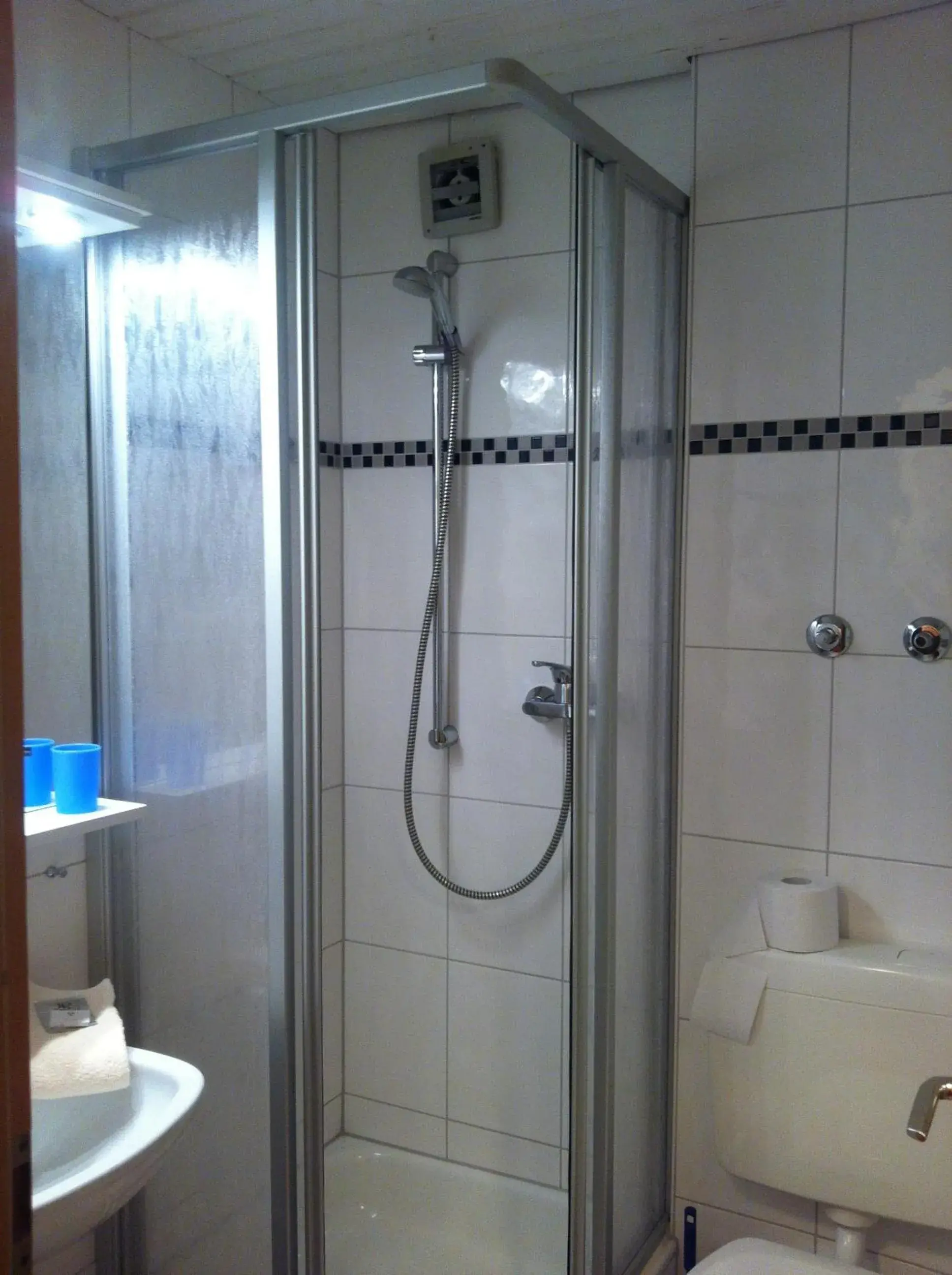 Bathroom in Tauberhotel Kette