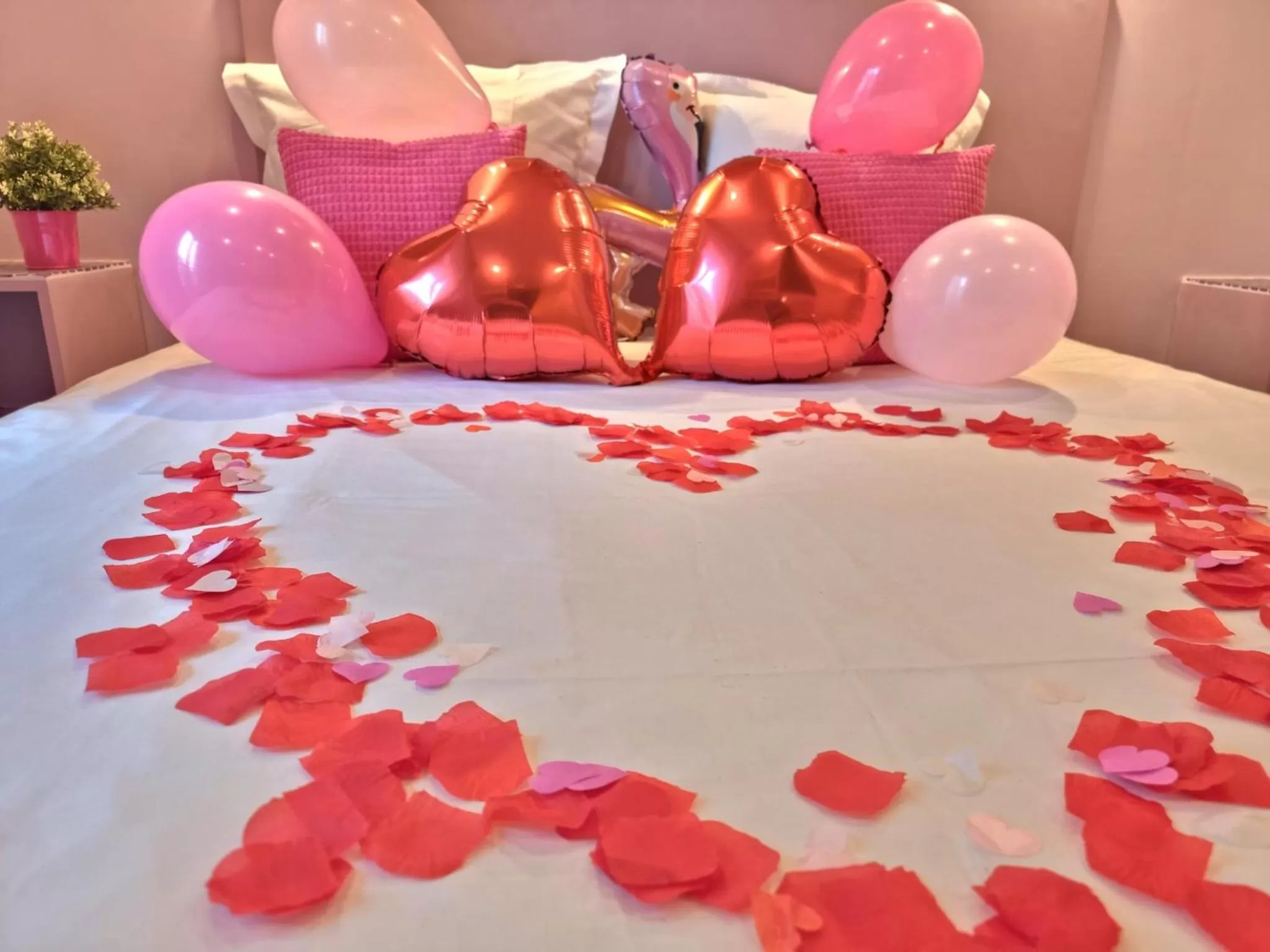 Decorative detail, Bed in Hotel La Petite Rosa