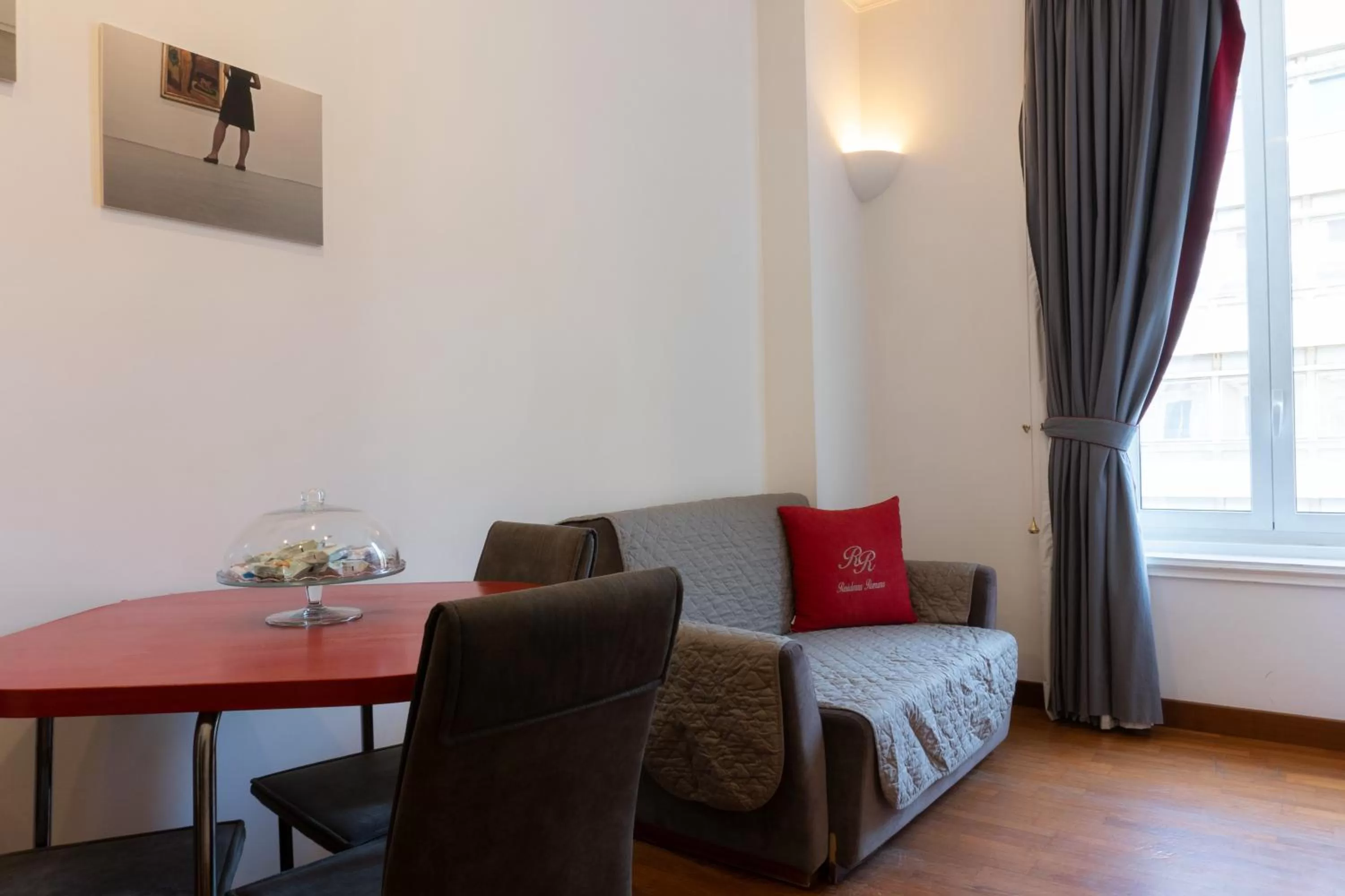 Living room, Bed in Residenza Romana