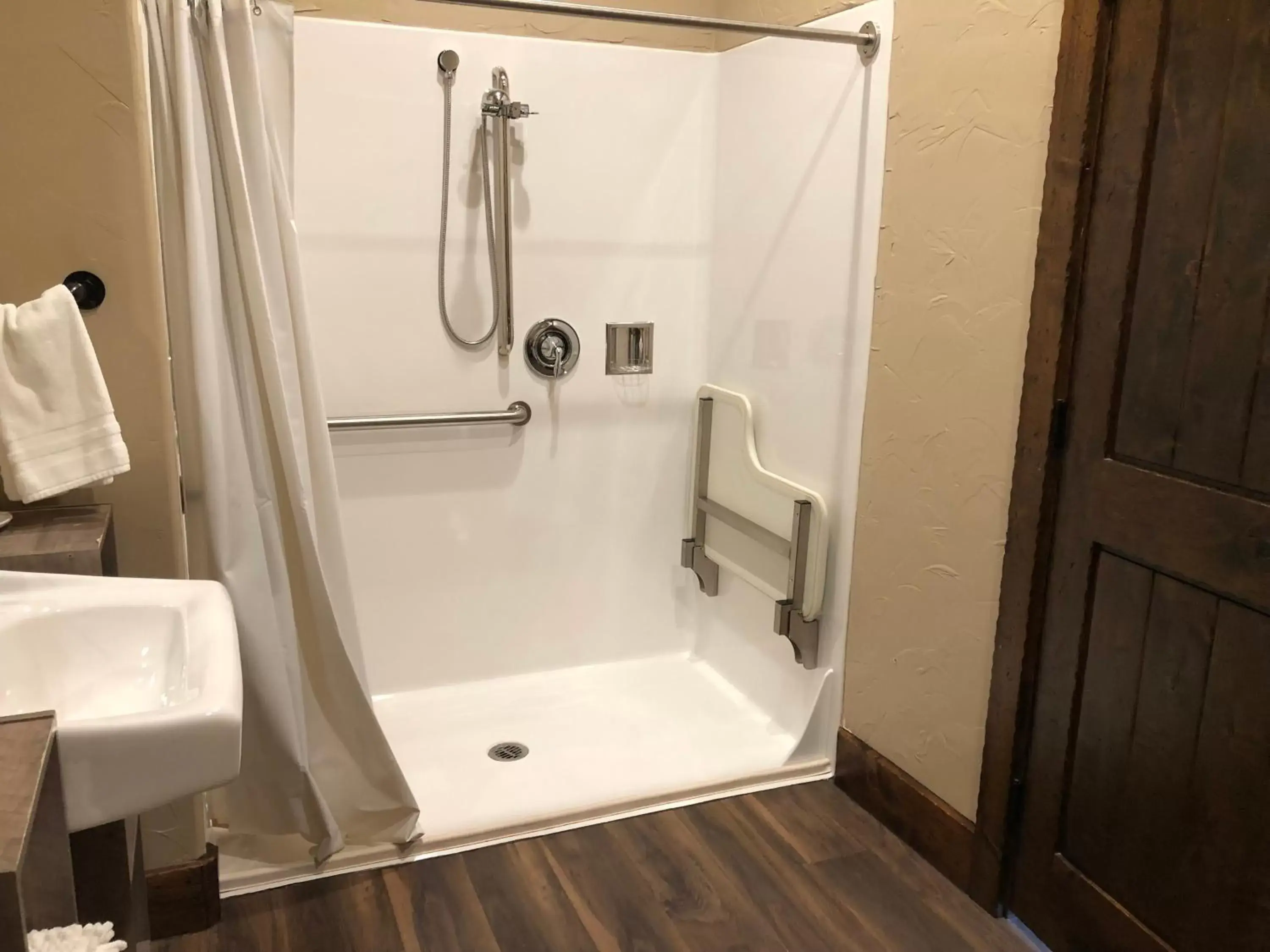 Shower, Bathroom in Zion Cliff Lodge