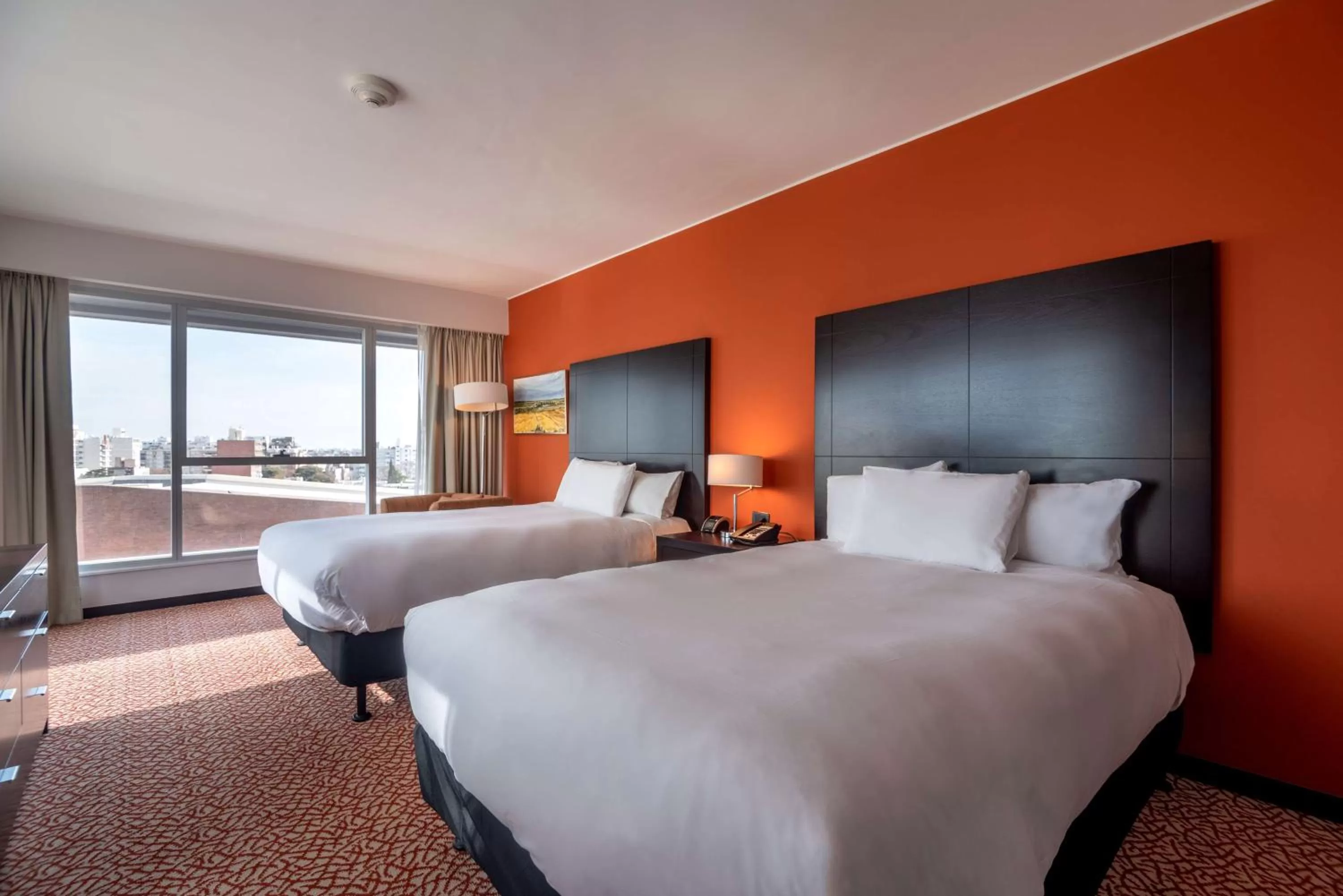 Photo of the whole room, Bed in Hilton Garden Inn Montevideo