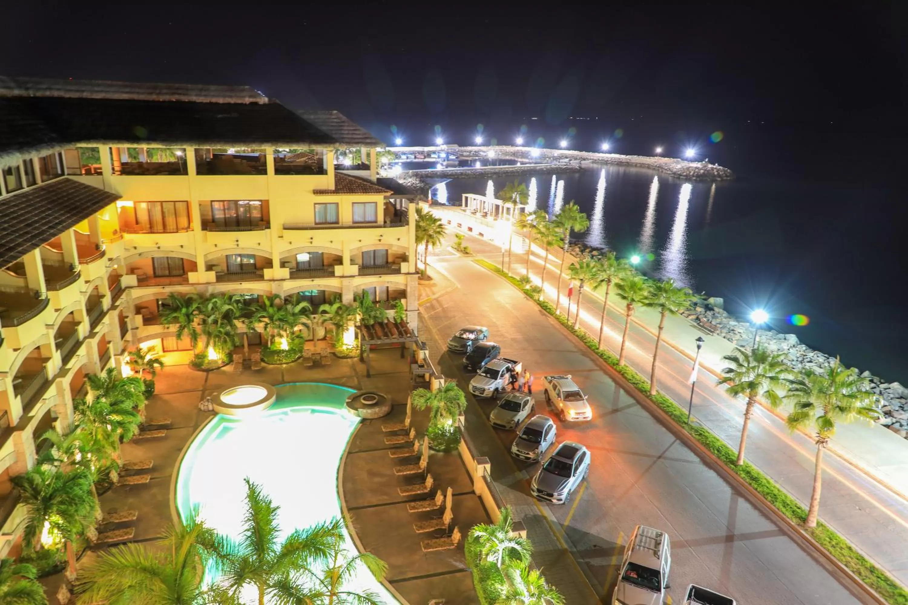 Pool view in La Mision Loreto