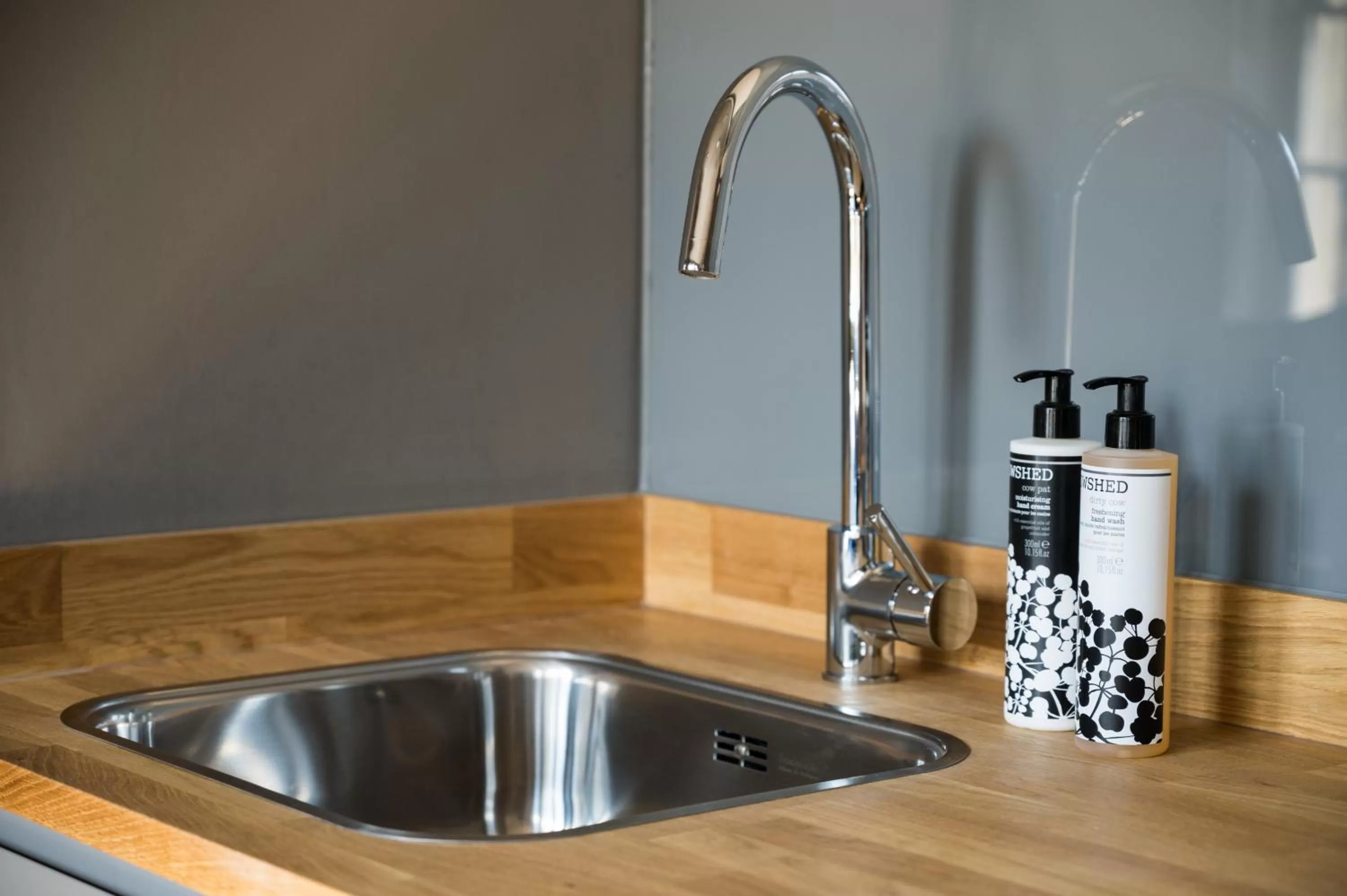 Hiding Space - Trim Street Apartments