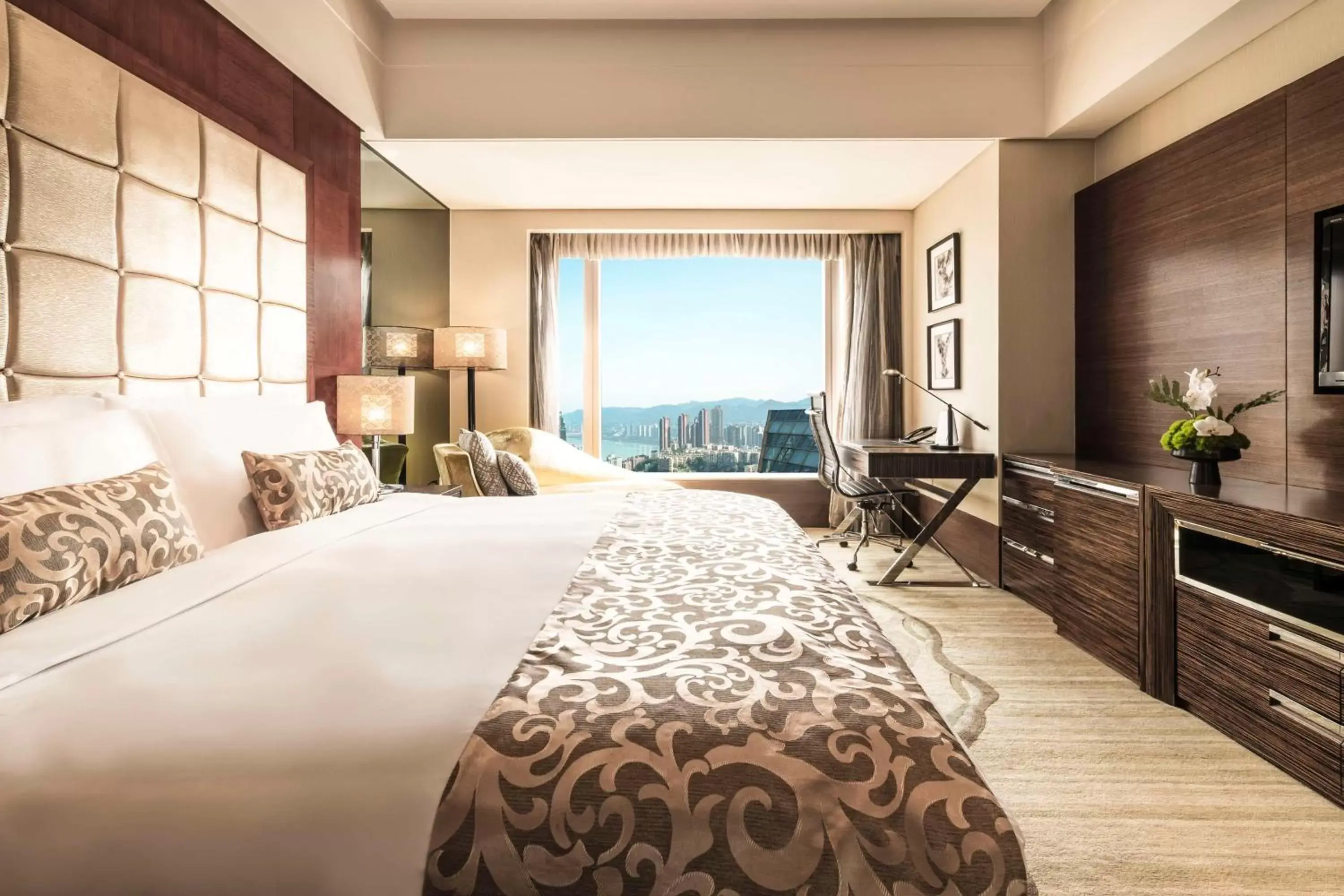 Bedroom in Kempinski Hotel Chongqing