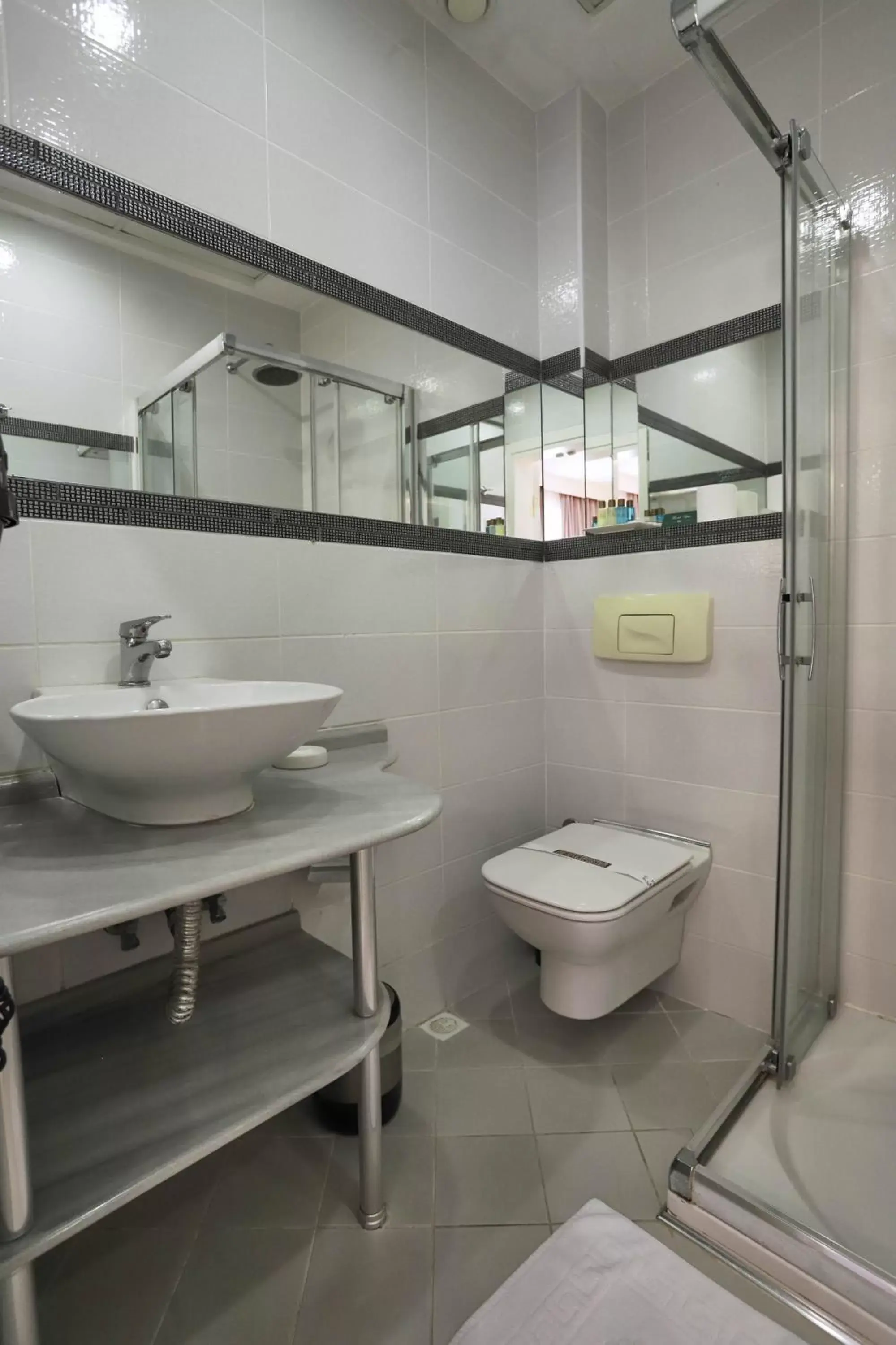 Bathroom in Celal Sultan Hotel Special Class