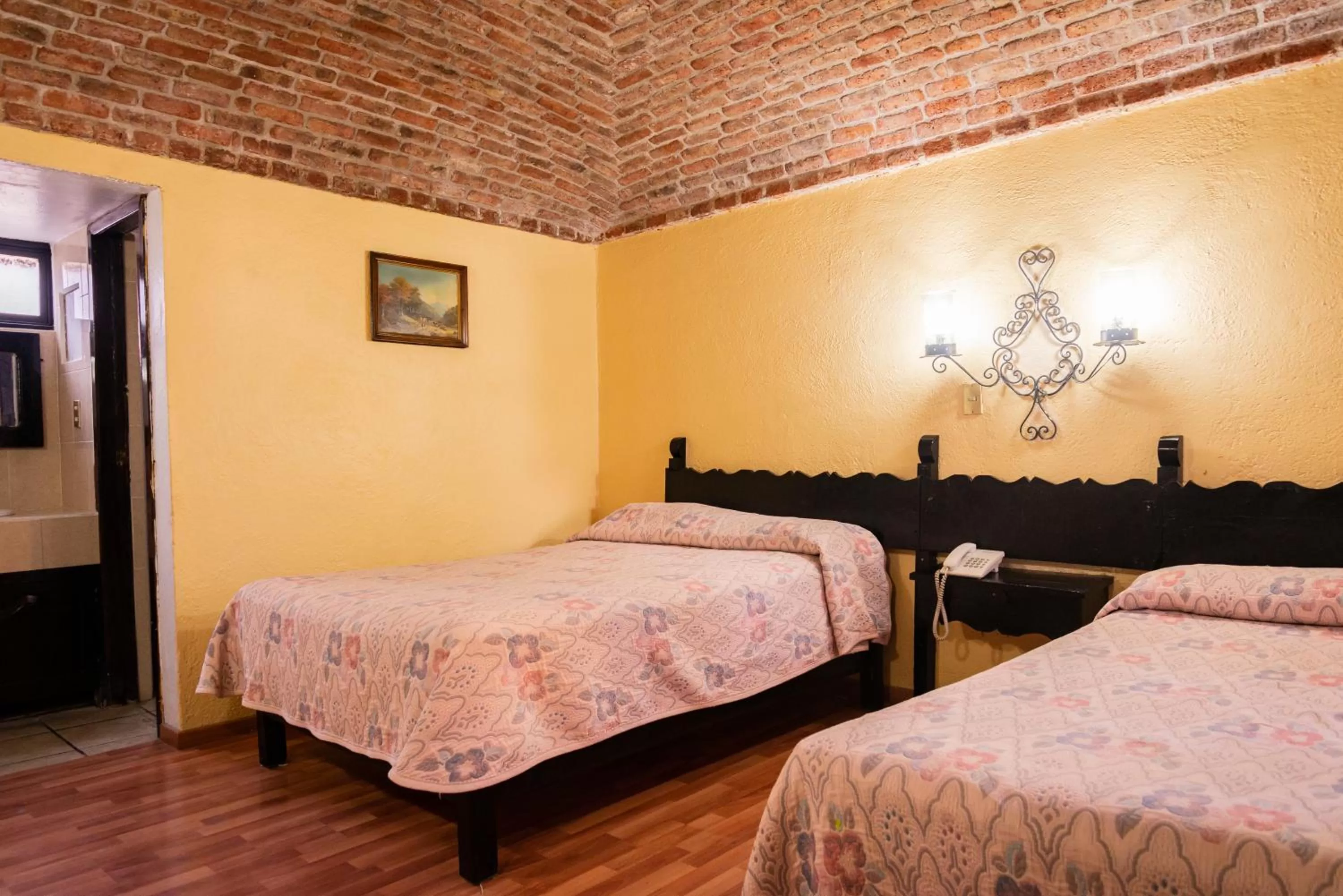 Photo of the whole room, Bed in Hotel Hacienda de Cobos