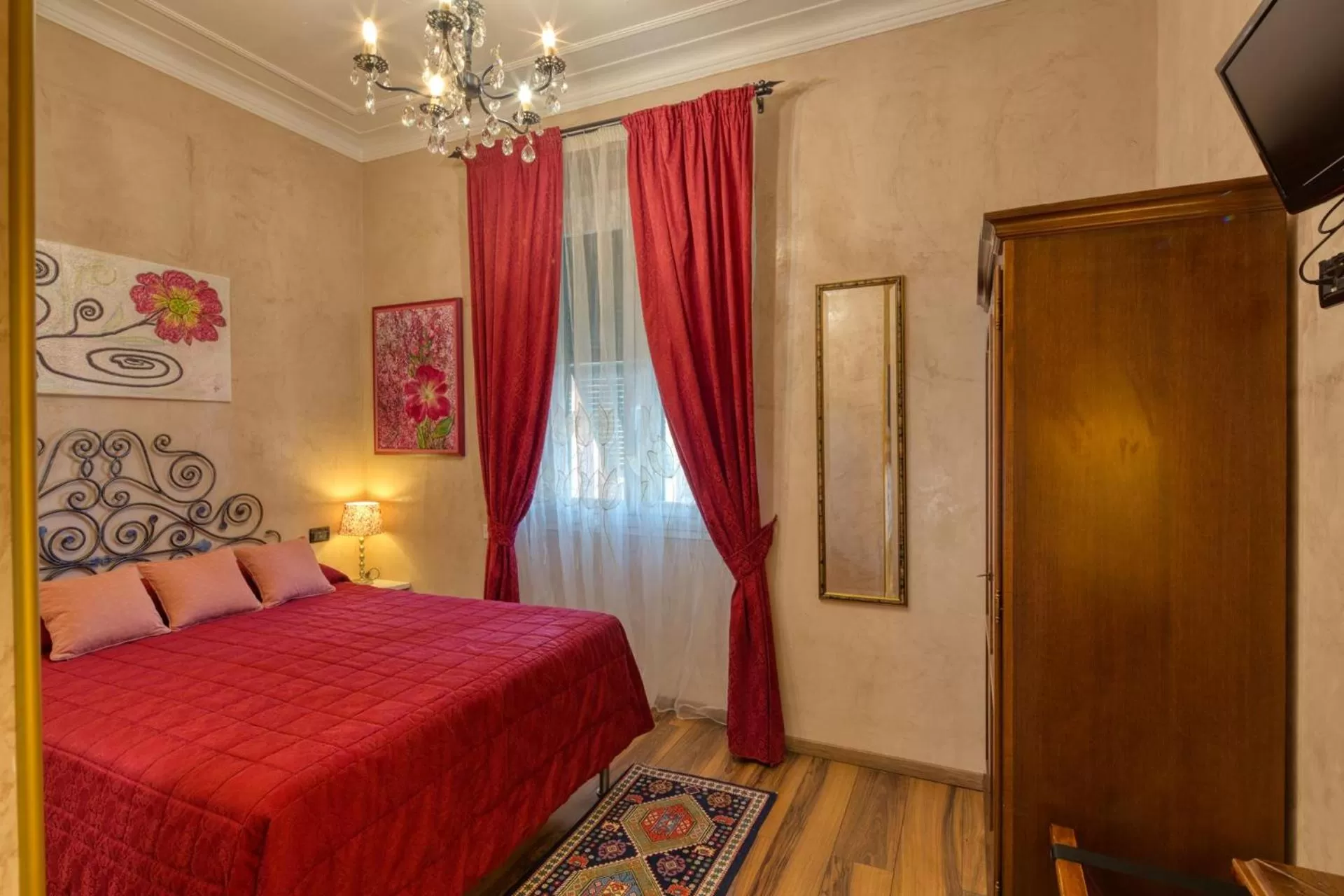 Bedroom, Bed in Locanda Villa Moderna