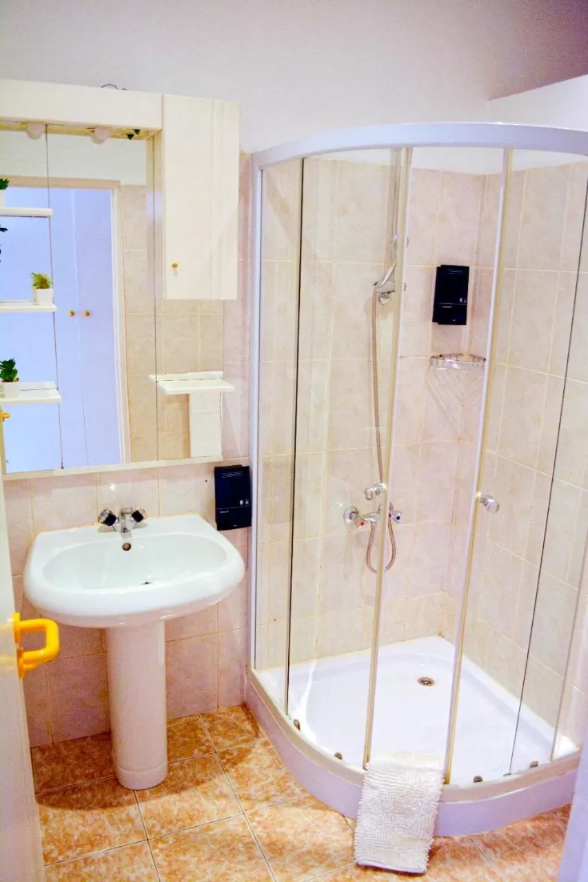 Bathroom in Aparthotel Santa Maria Beach