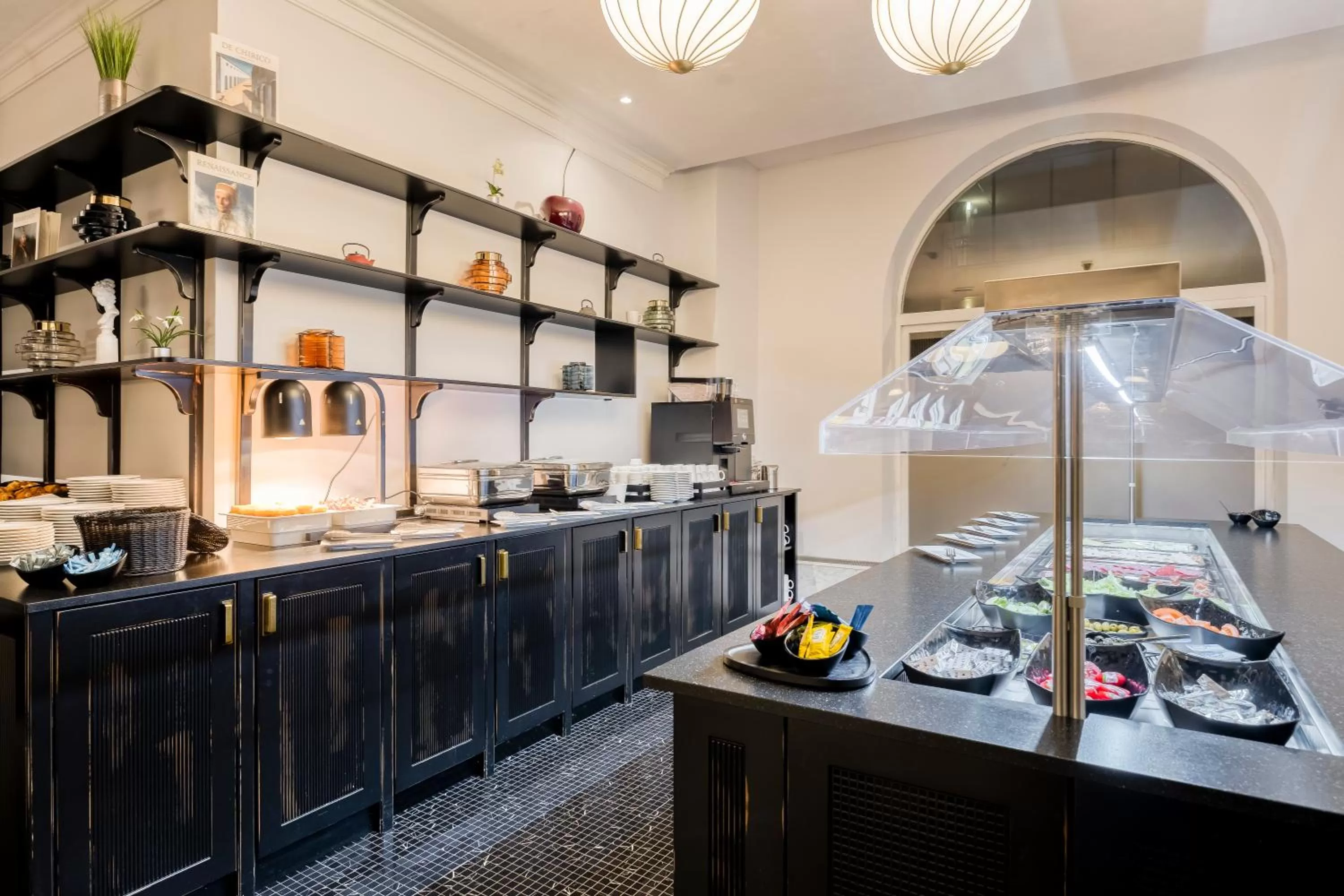 Buffet breakfast, Restaurant/Places to Eat in The President Brussels Hotel