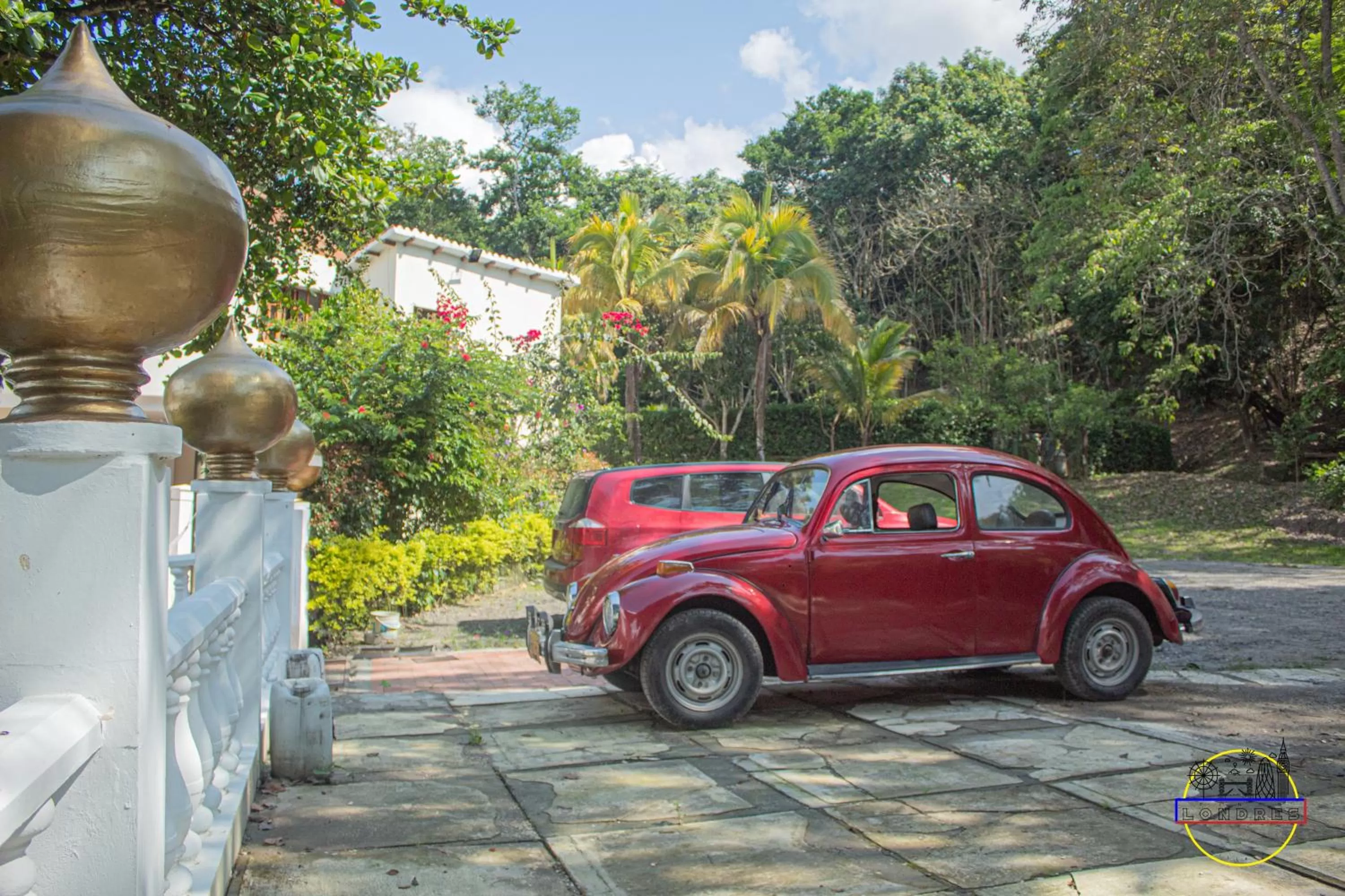 Property building in Hotel Finca Londres