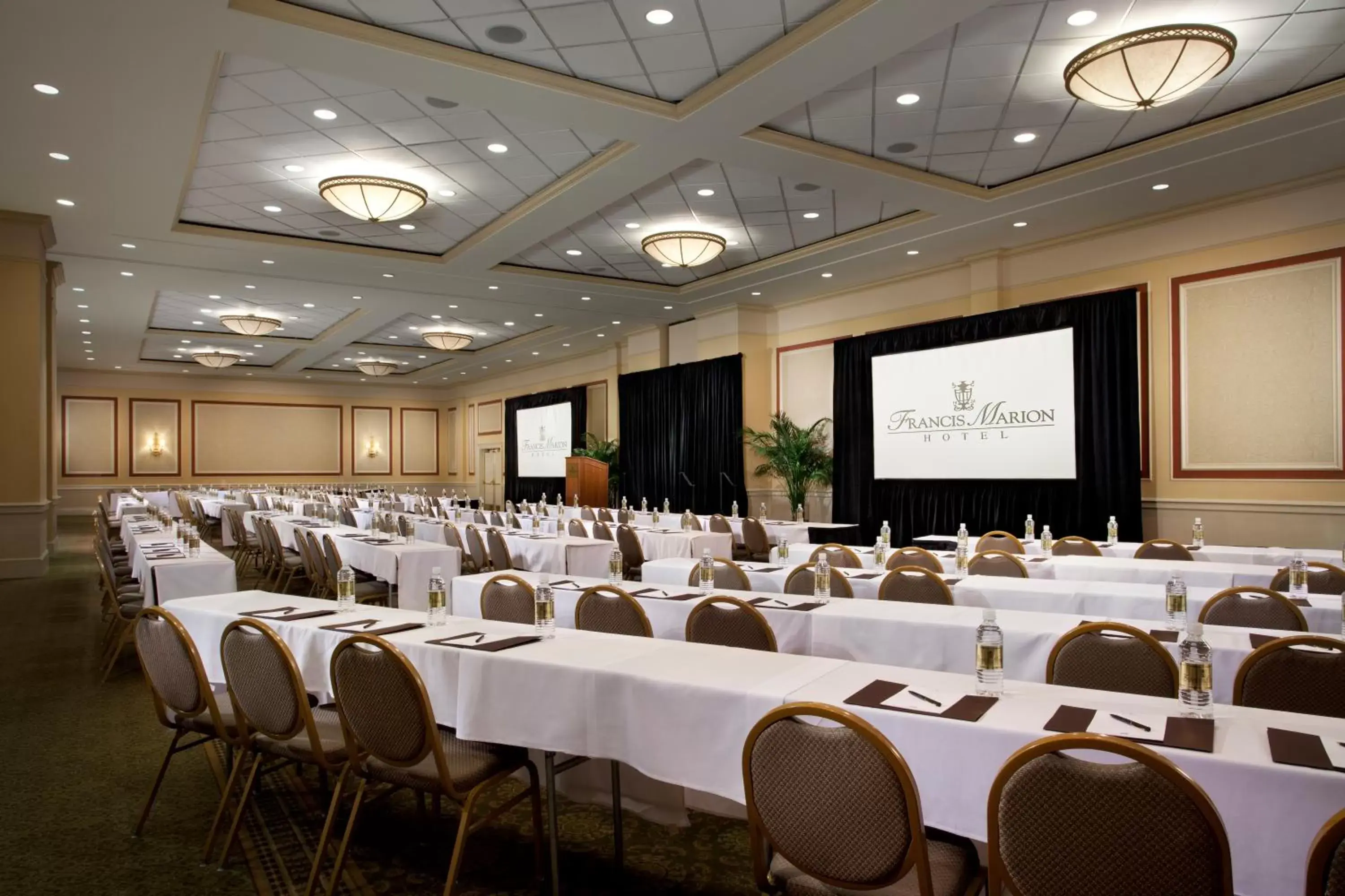 Banquet/Function facilities in Francis Marion Hotel