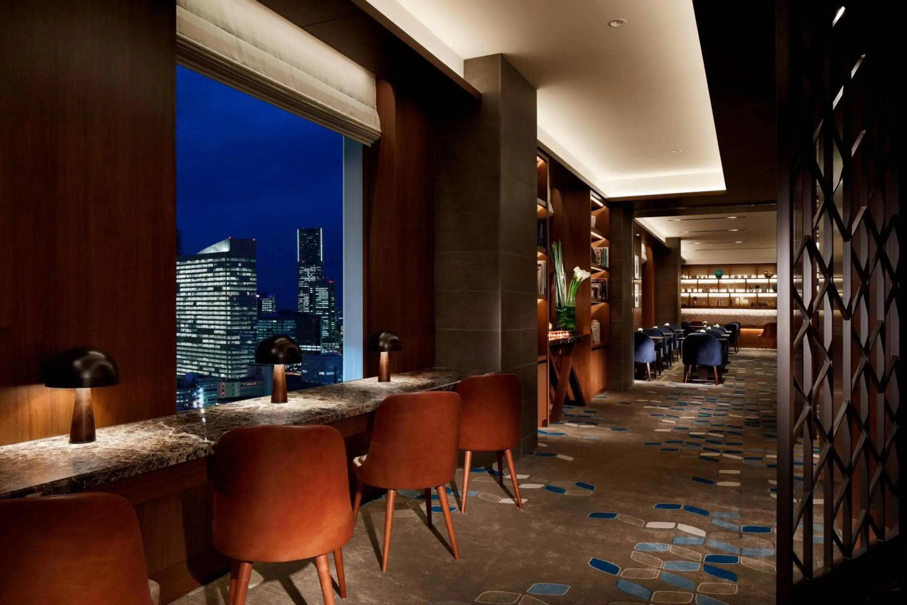 Lounge or bar in Yokohama Bay Sheraton Hotel and Towers