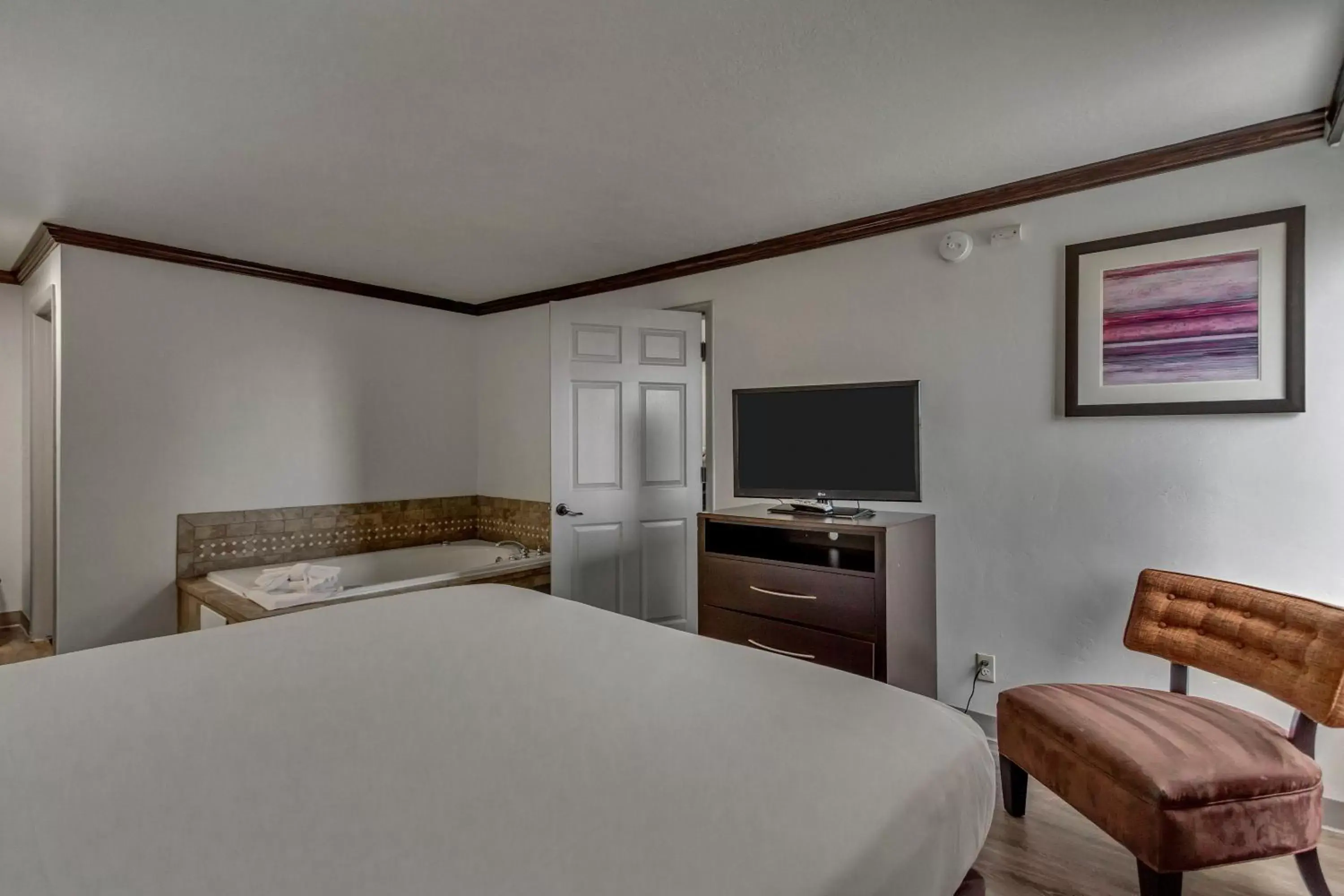 Bed in Park Inn by Radisson Salt Lake City -Midvale