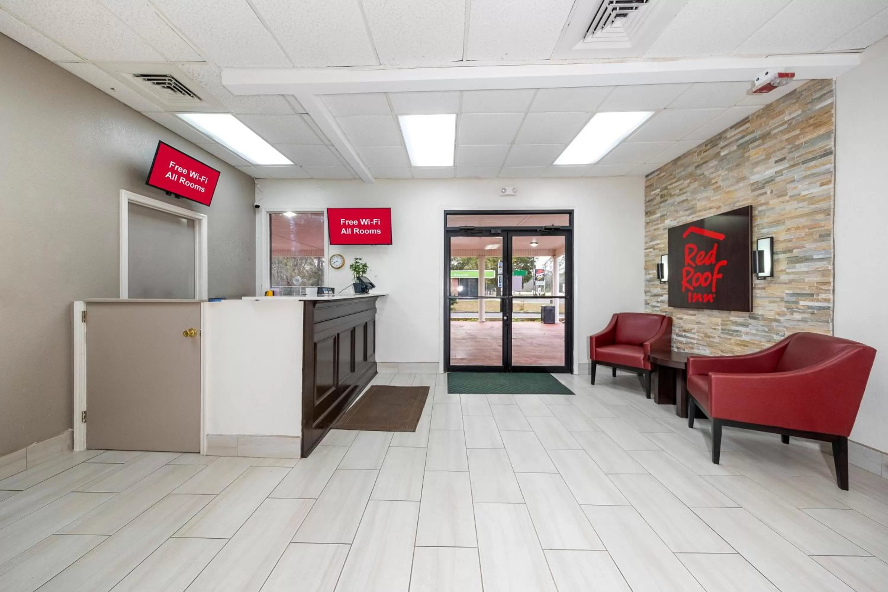 Lobby or reception in Red Roof Inn Bay Minette