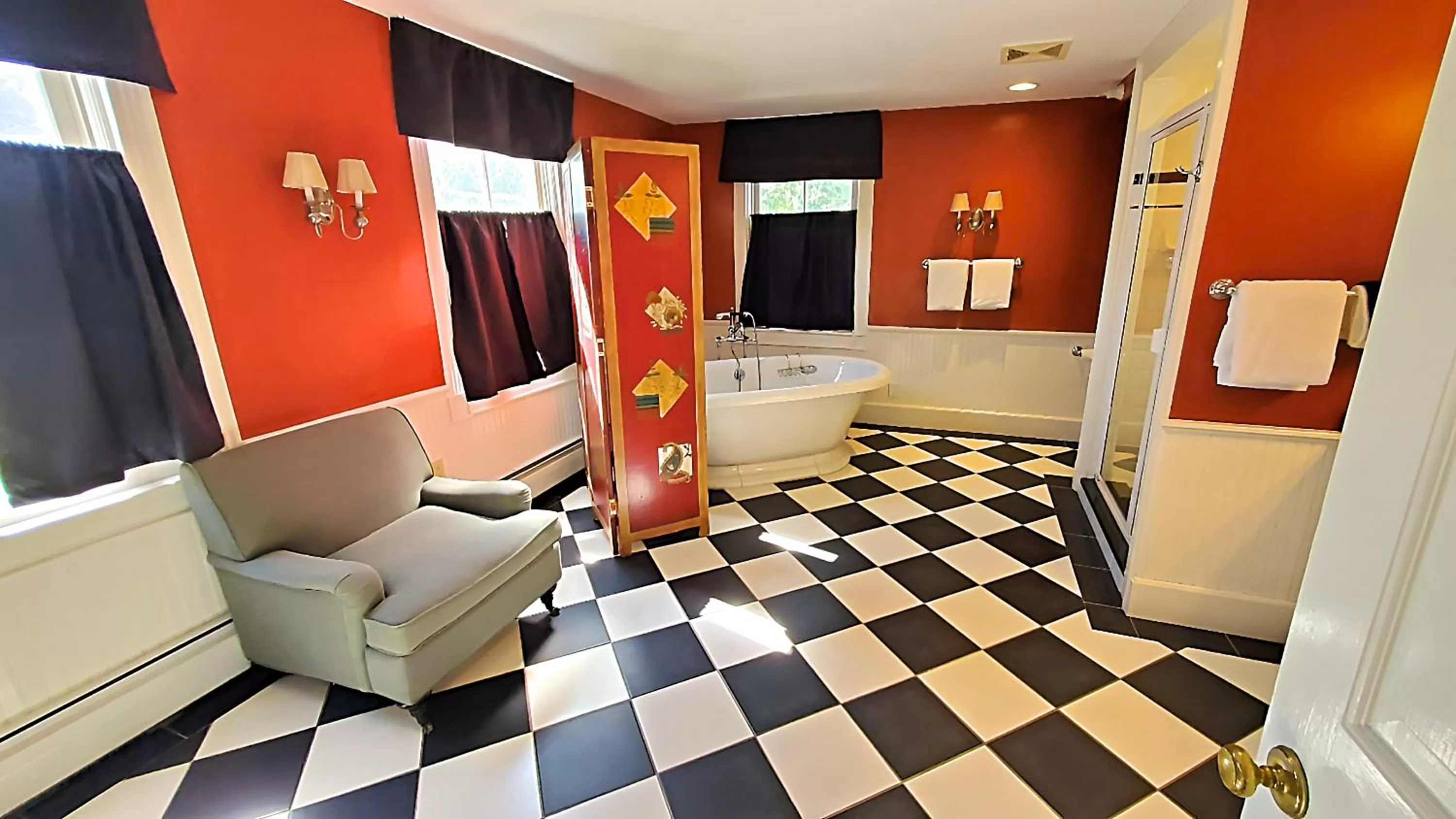 Bathroom in Four Columns Inn