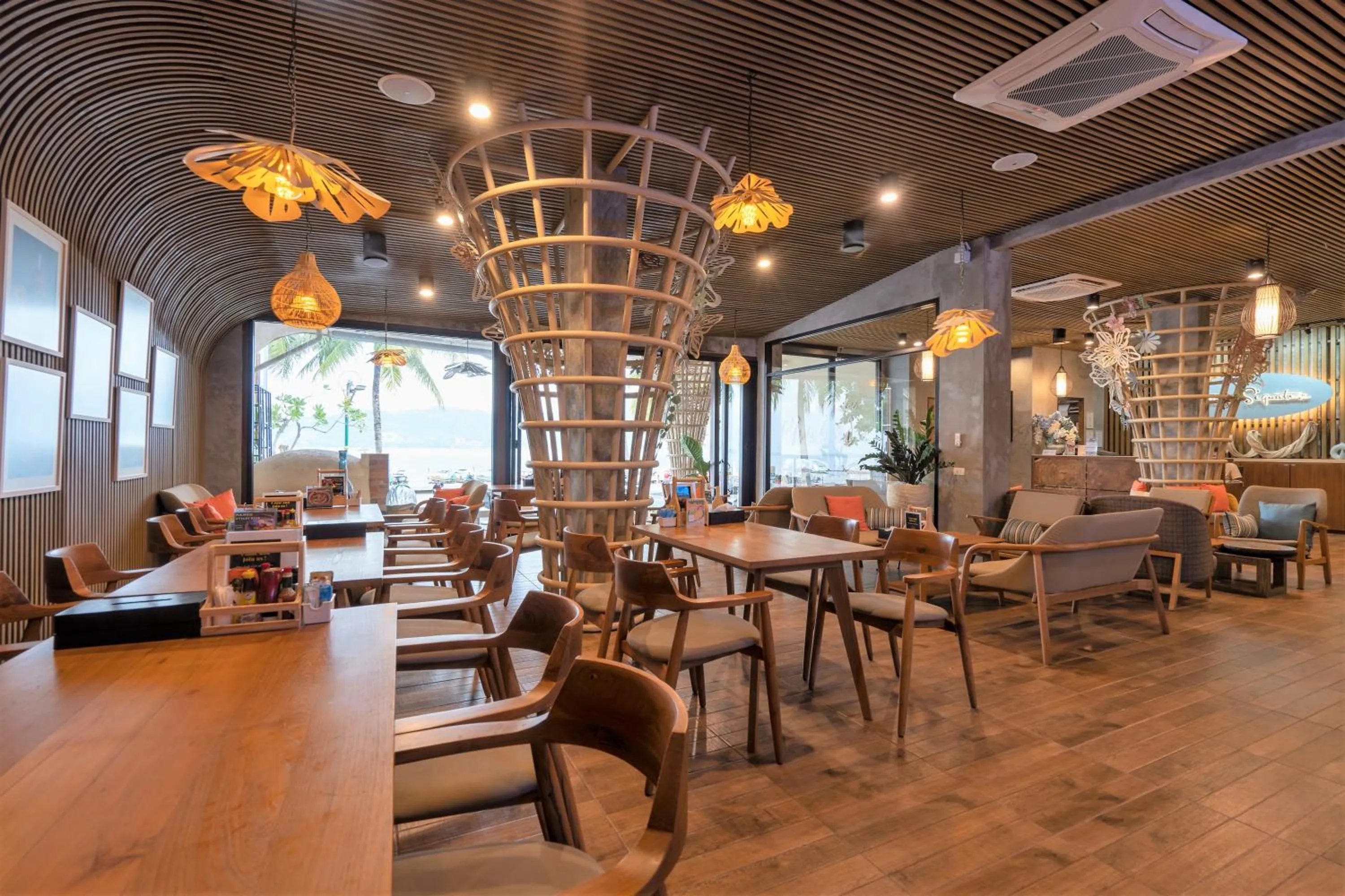 Restaurant/places to eat in Patong Signature Boutique Hotel