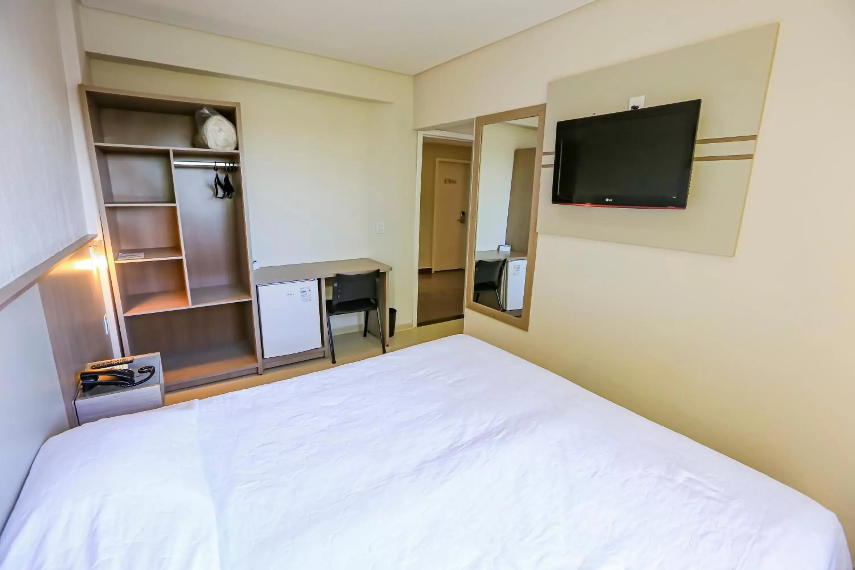 Bedroom, Bed in Iguassu Express Hotel