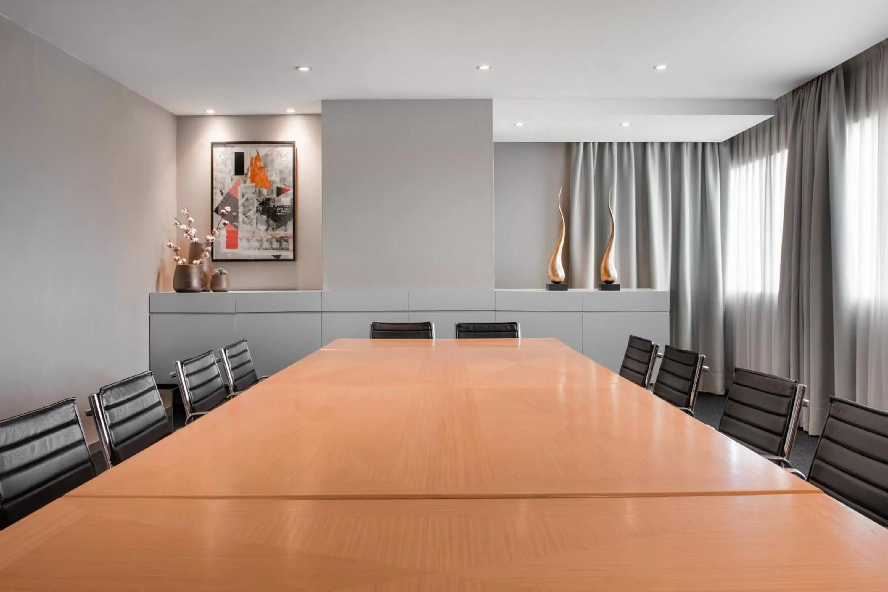 Meeting/conference room in AC Hotel by Marriott Alicante