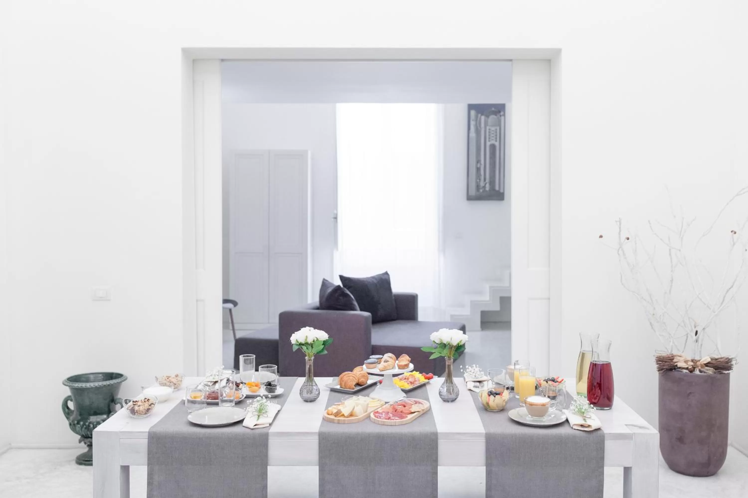 Food and drinks in Casa di Lo Suites