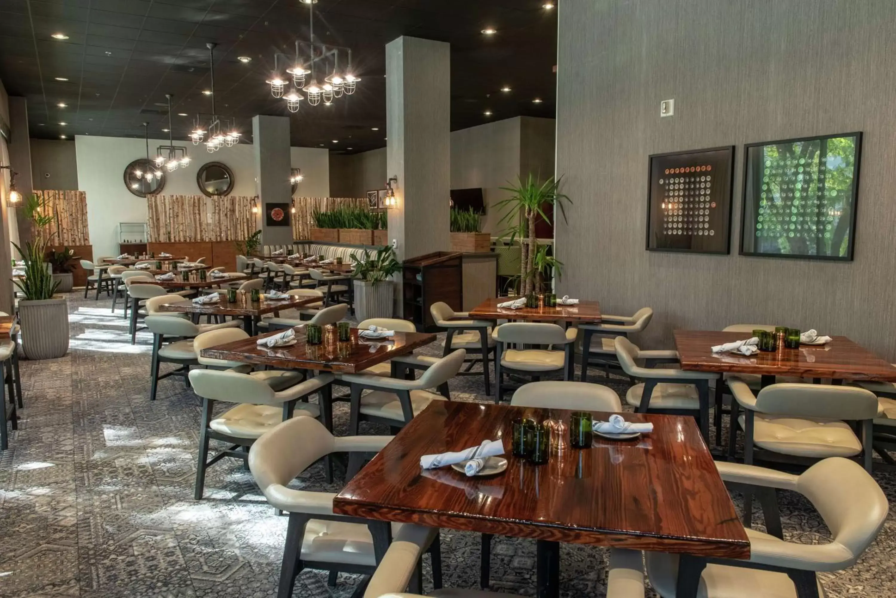 Restaurant/Places to Eat in DoubleTree by Hilton Santa Ana - Orange County Airport