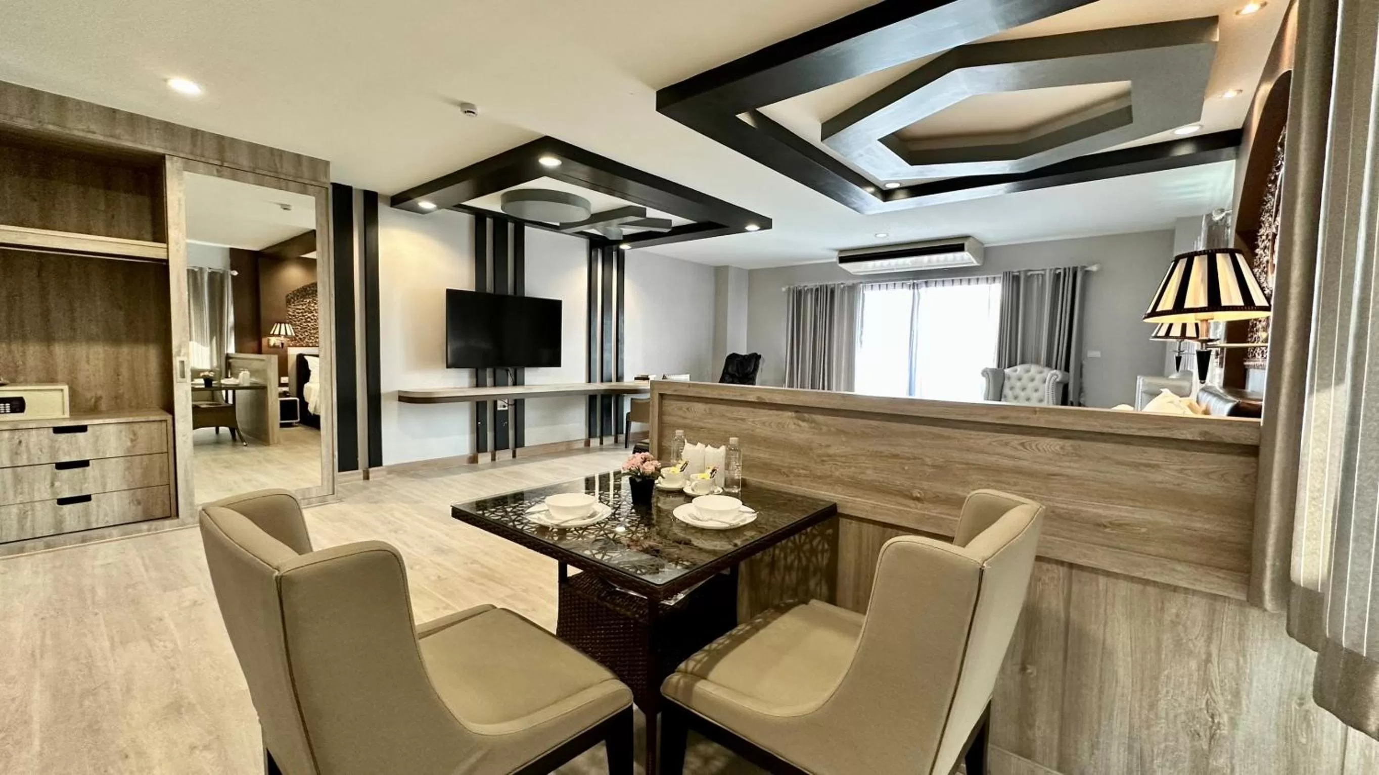 Seating area in KTK Pattaya Hotel & Residence