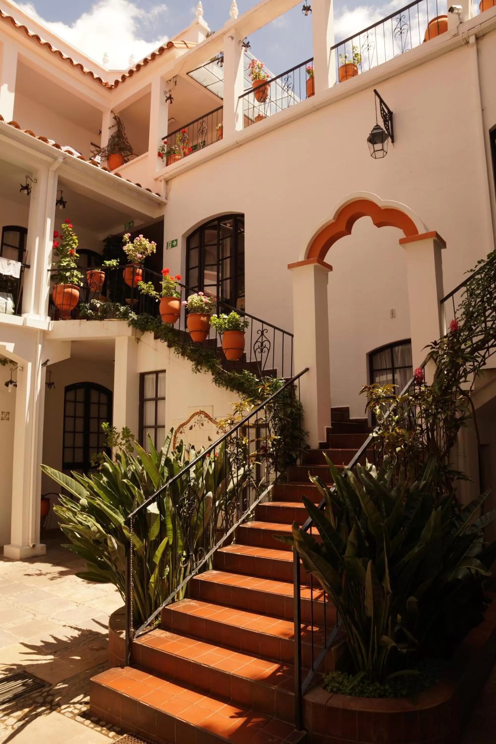 Day in El Hotel de Su Merced