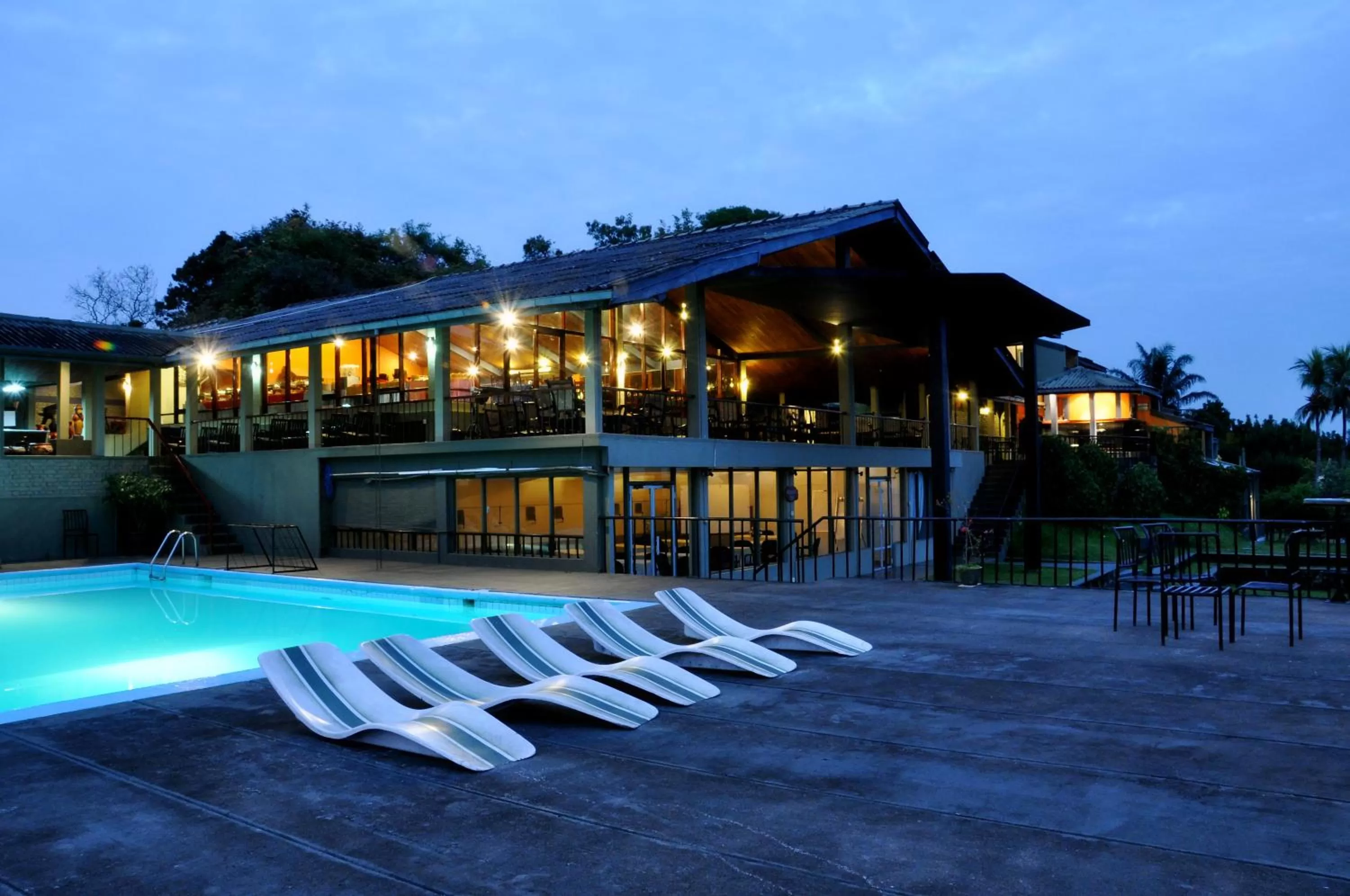 Property building in Giritale Hotel