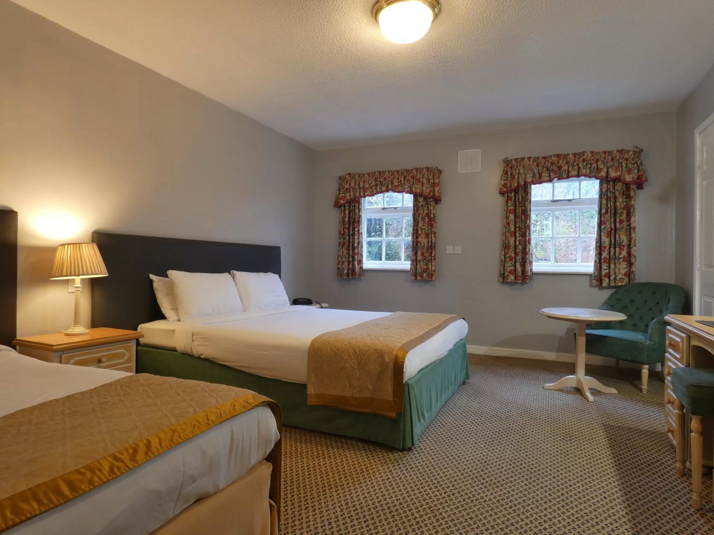 Bed in Marston Farm Hotel