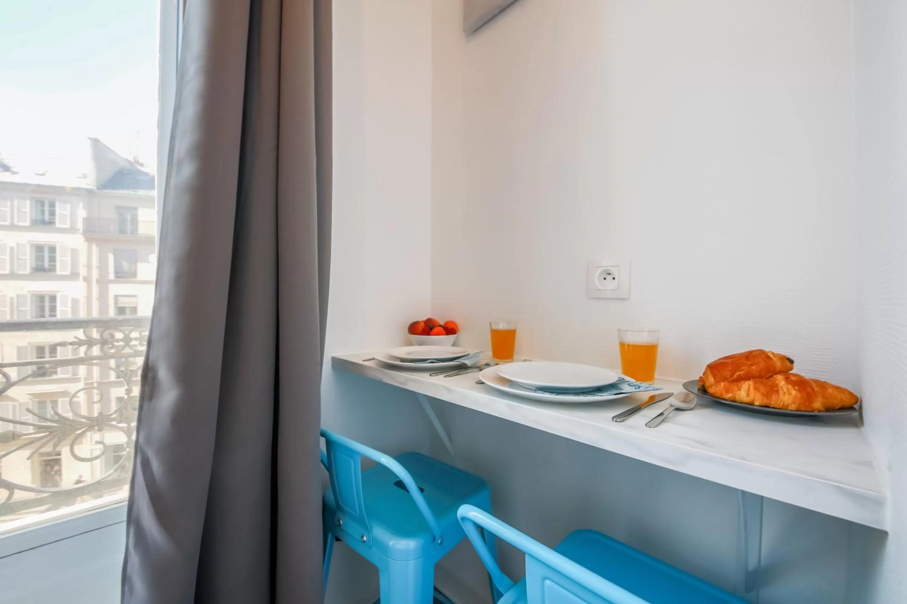 Dining area in WS Haussmann - La Fayette