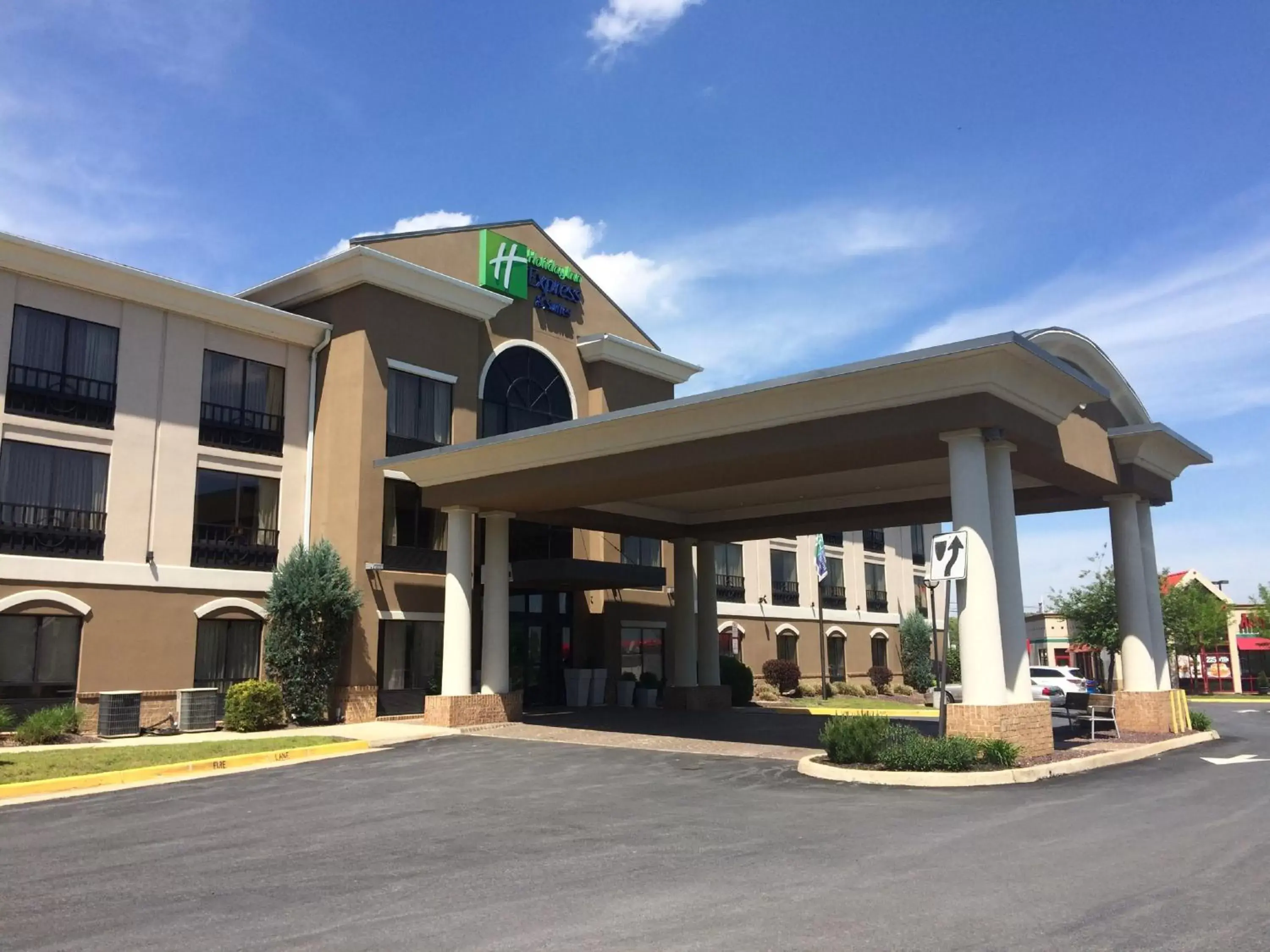Property Building in Holiday Inn Express and Suites Winchester, an IHG Hotel
