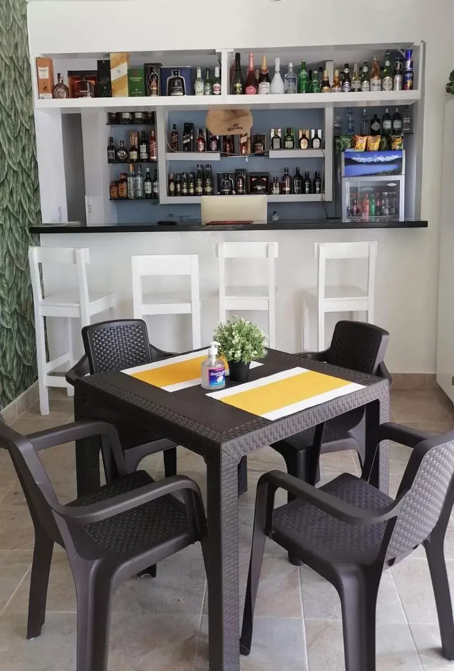 Restaurant/places to eat in Costa Love Aparta Hotel