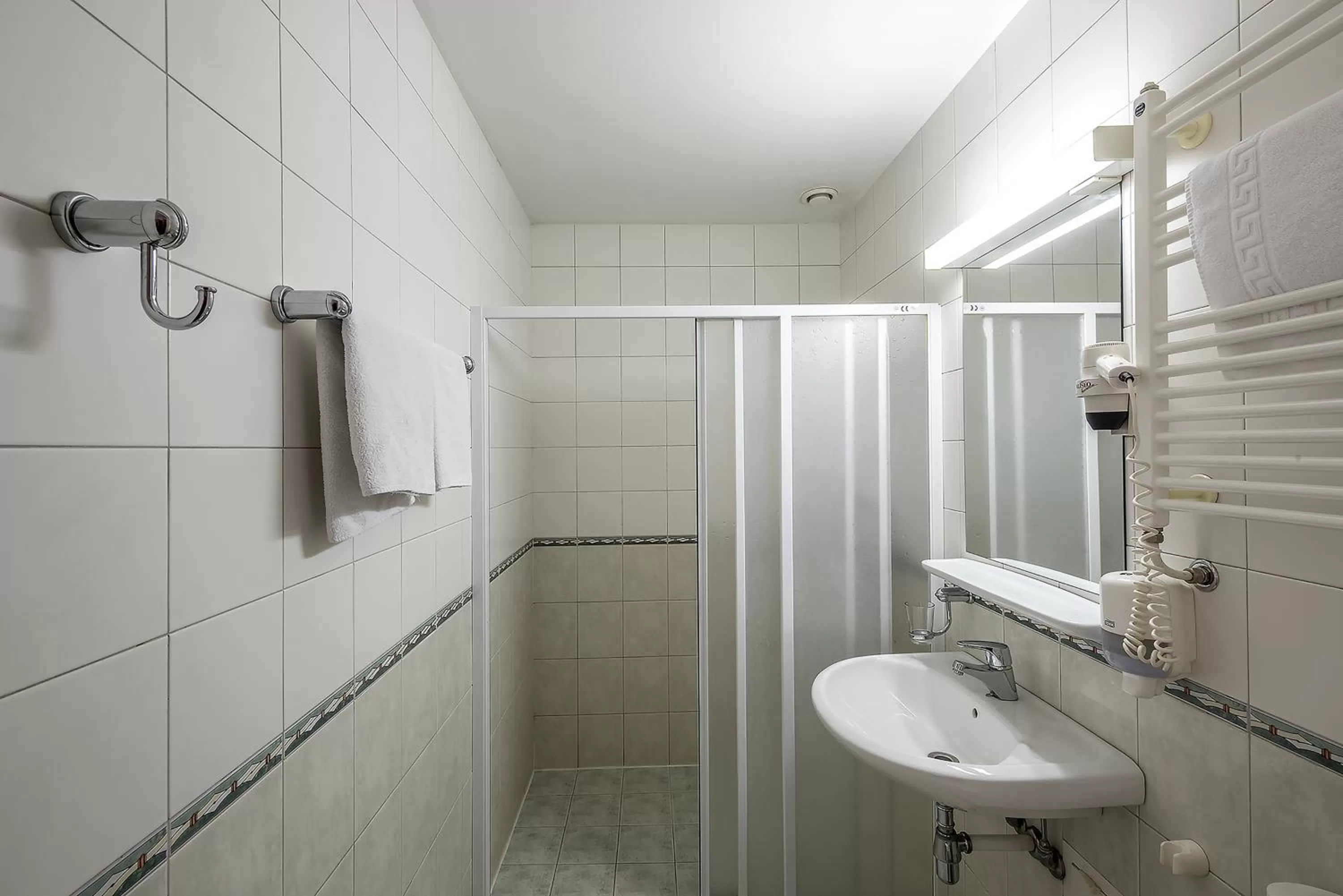 Shower in Grata by Centrum Hotels