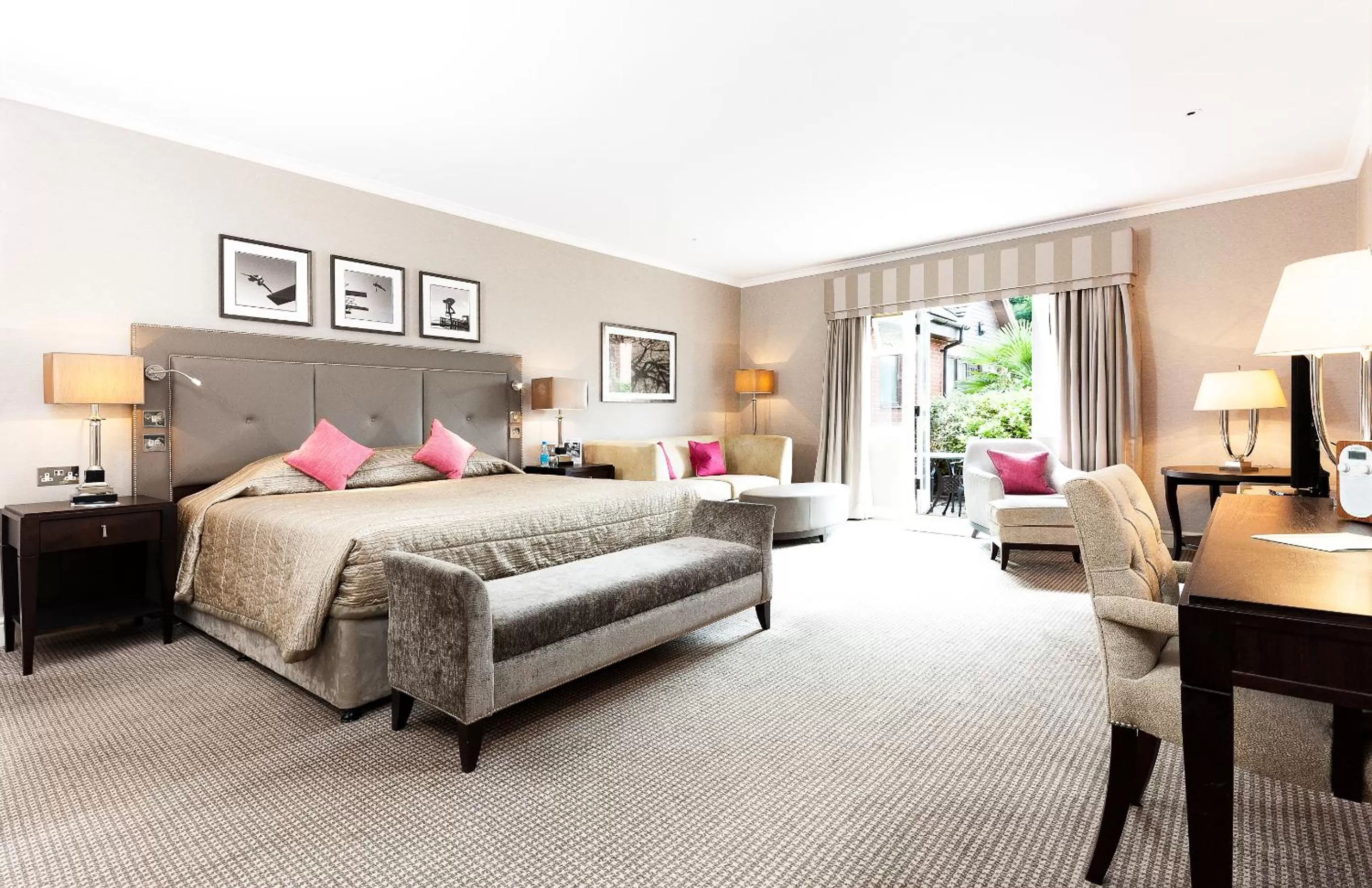 Bed in Foxhills Club & Resort