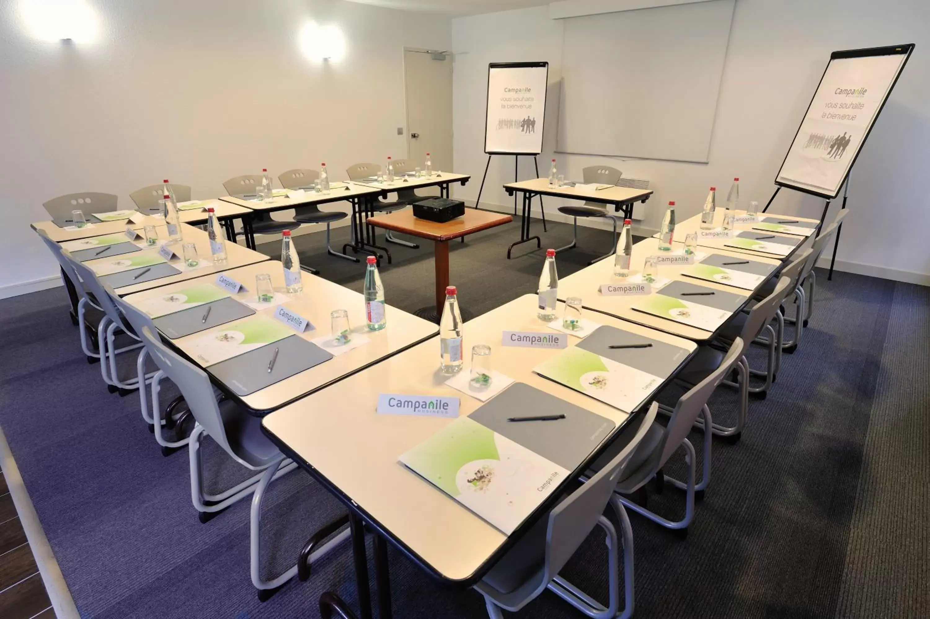 Business facilities in Campanile Reims Est - Taissy