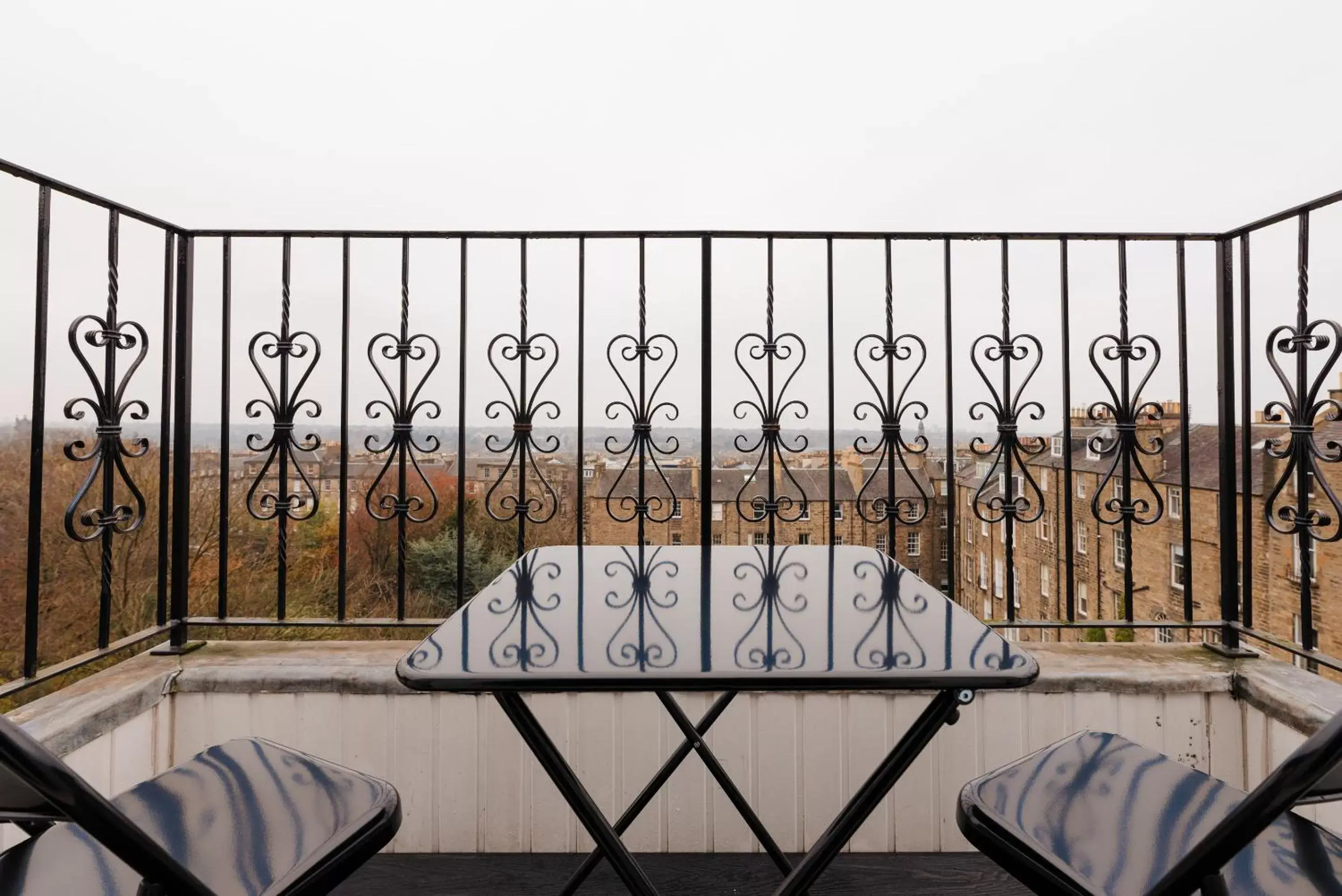 Balcony/Terrace, Bed in Sonder Royal Garden Apartments
