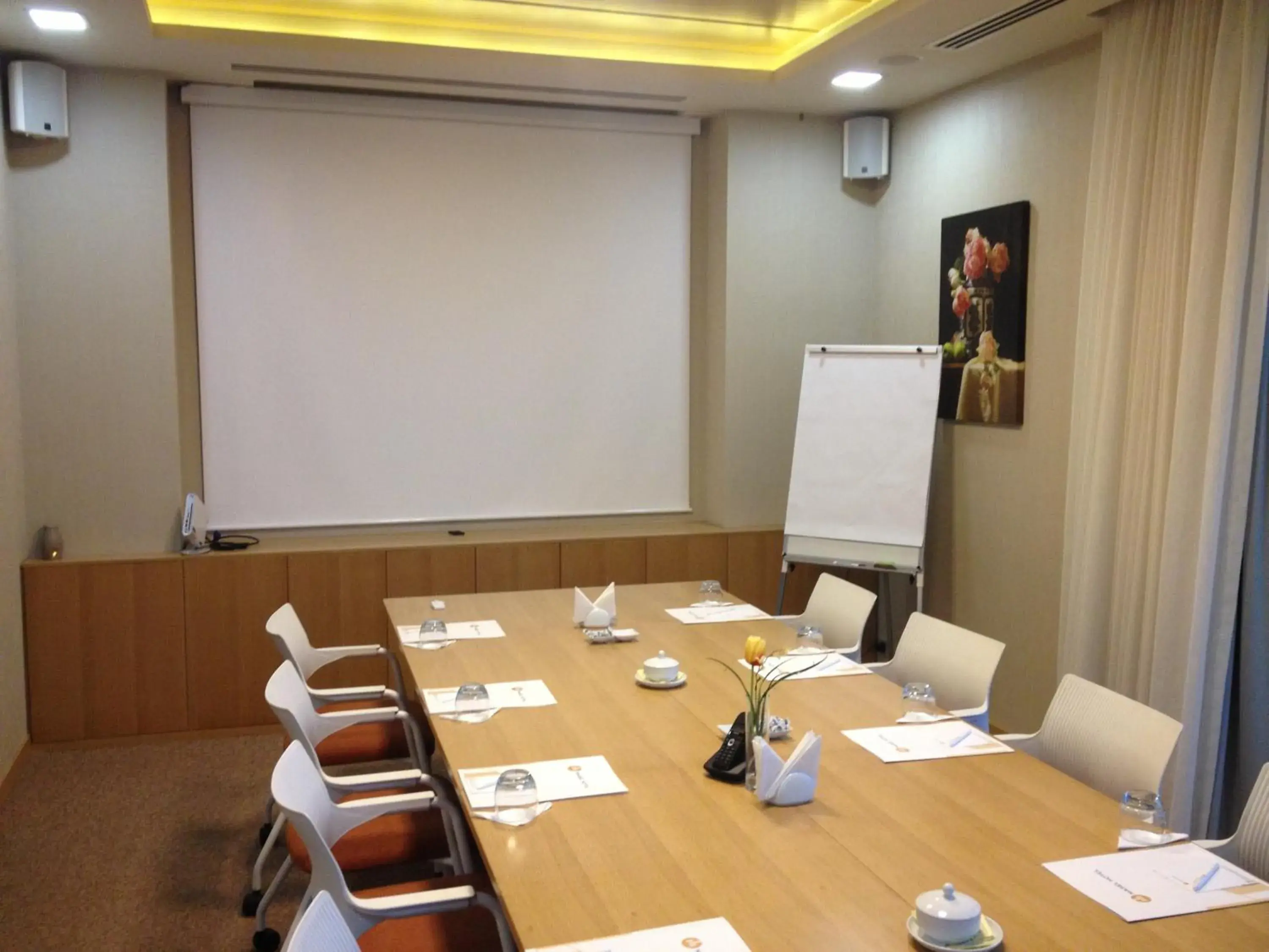 Business facilities in Masel Hotel
