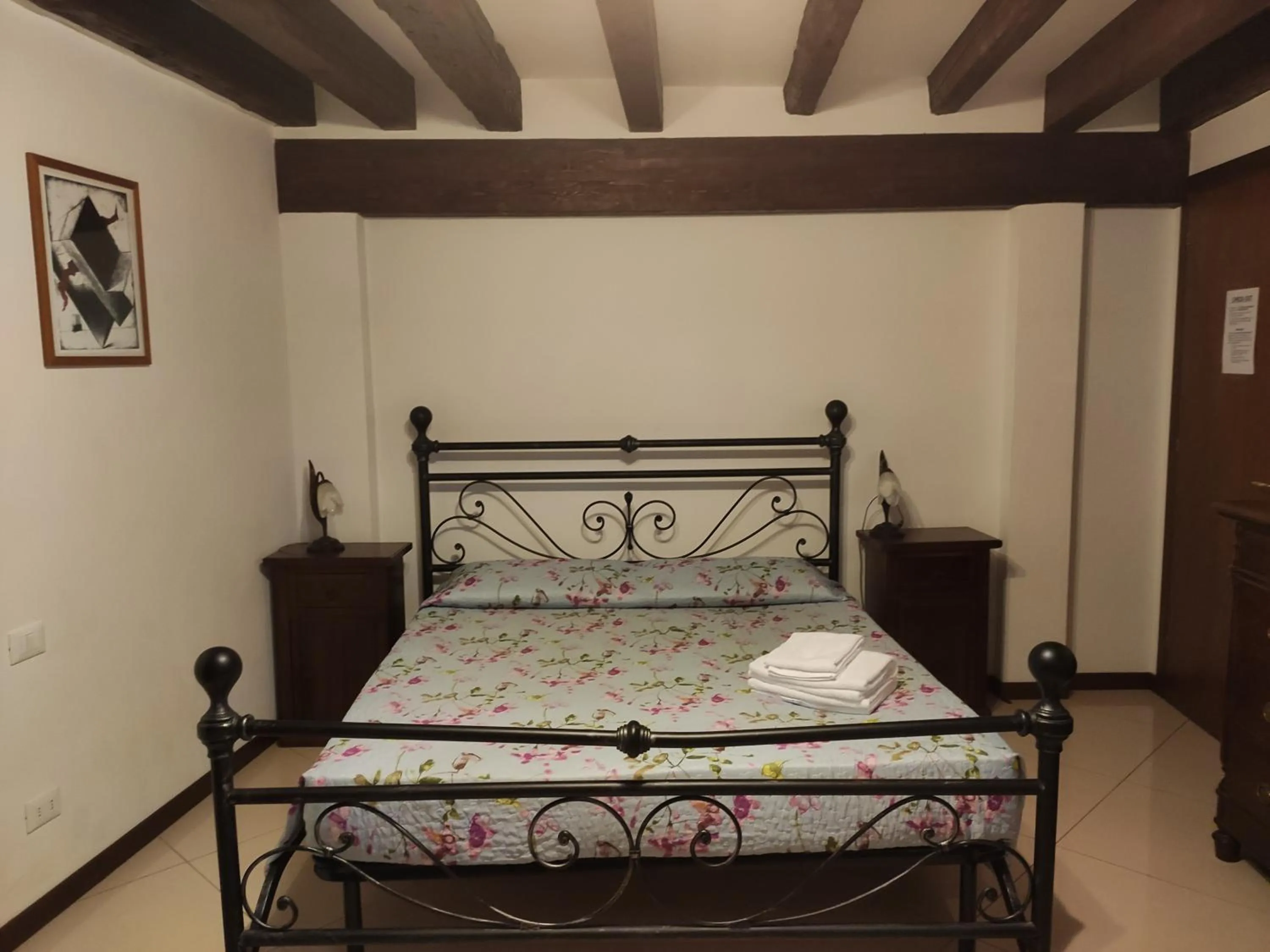 Bedroom, Bed in Sweet Venice - rooms & apartments