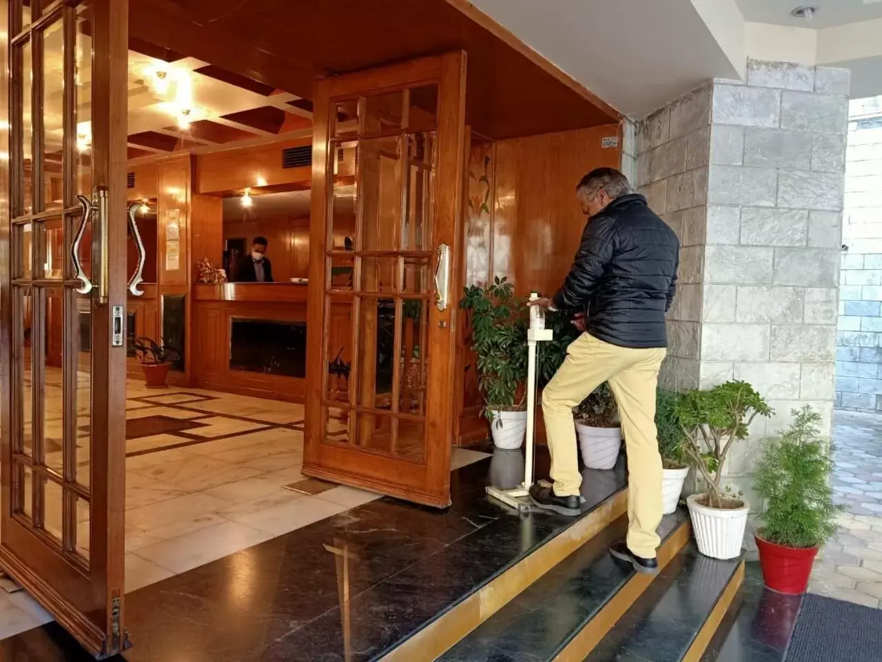 Facade/entrance in Shingar Regency Facade/entrance in Shingar Regency