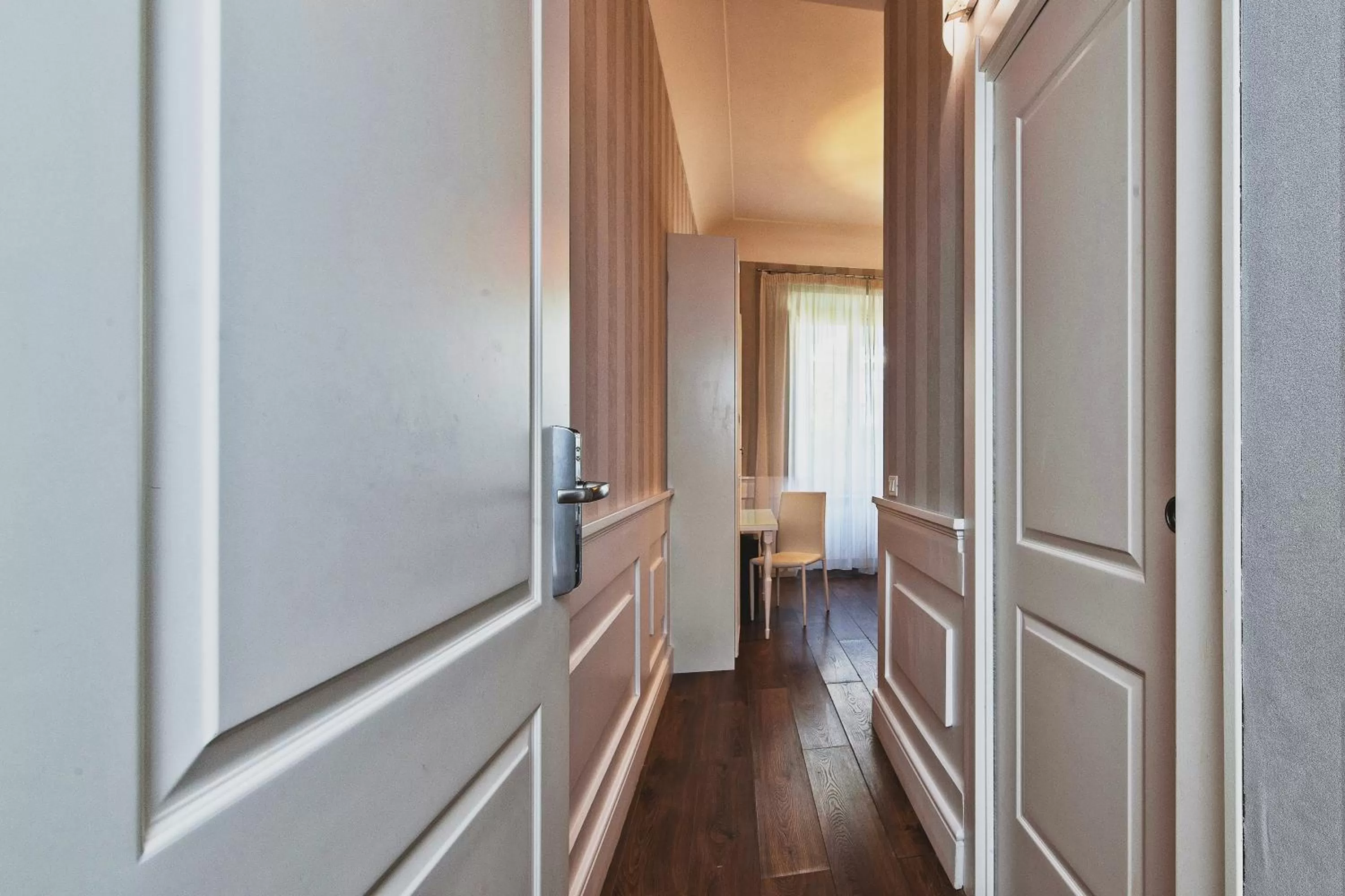 Photo of the whole room in Star Vatican Rooms