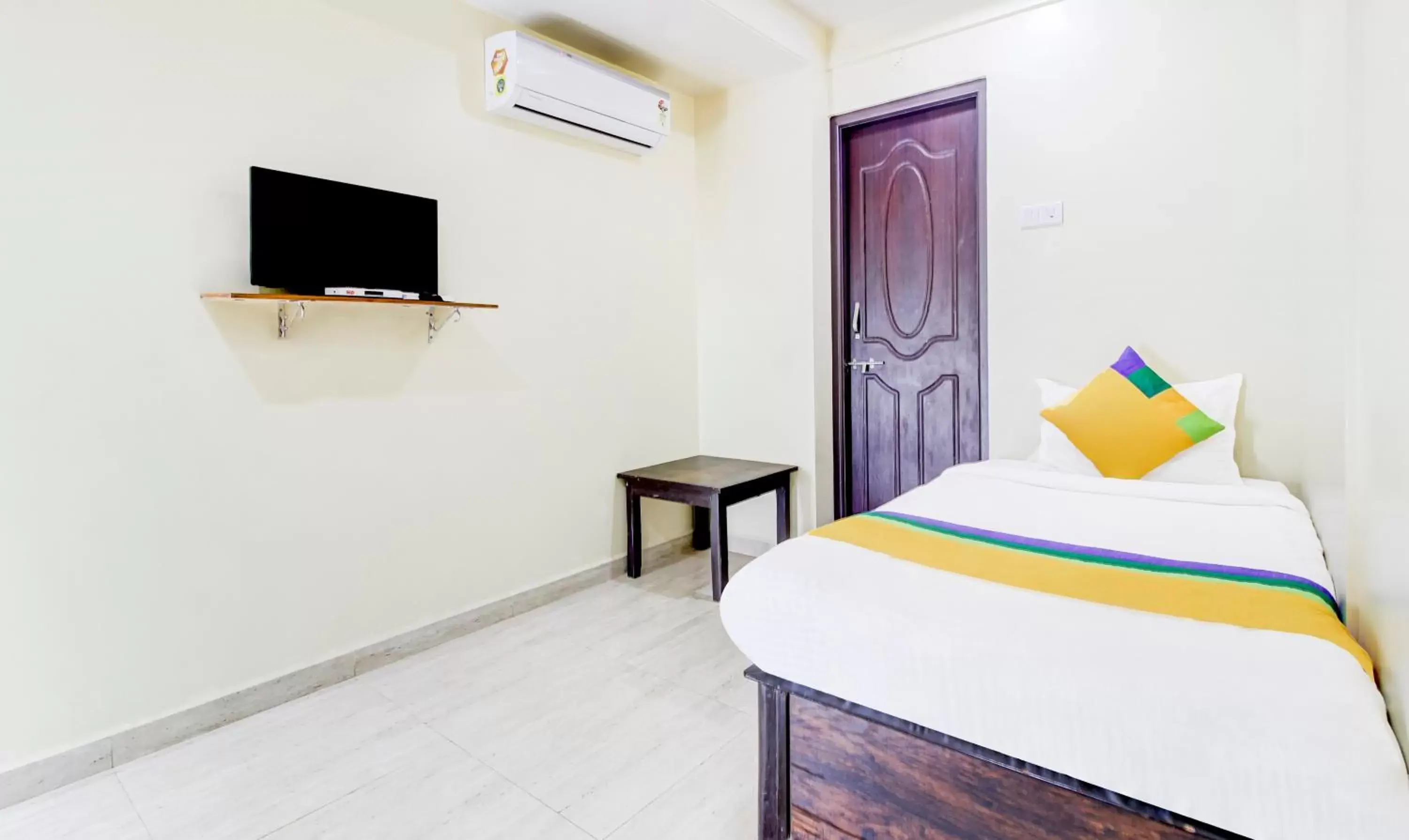 Bedroom, Bed in Itsy Hotels Aditya Bedroom, Bed in Itsy Hotels Aditya