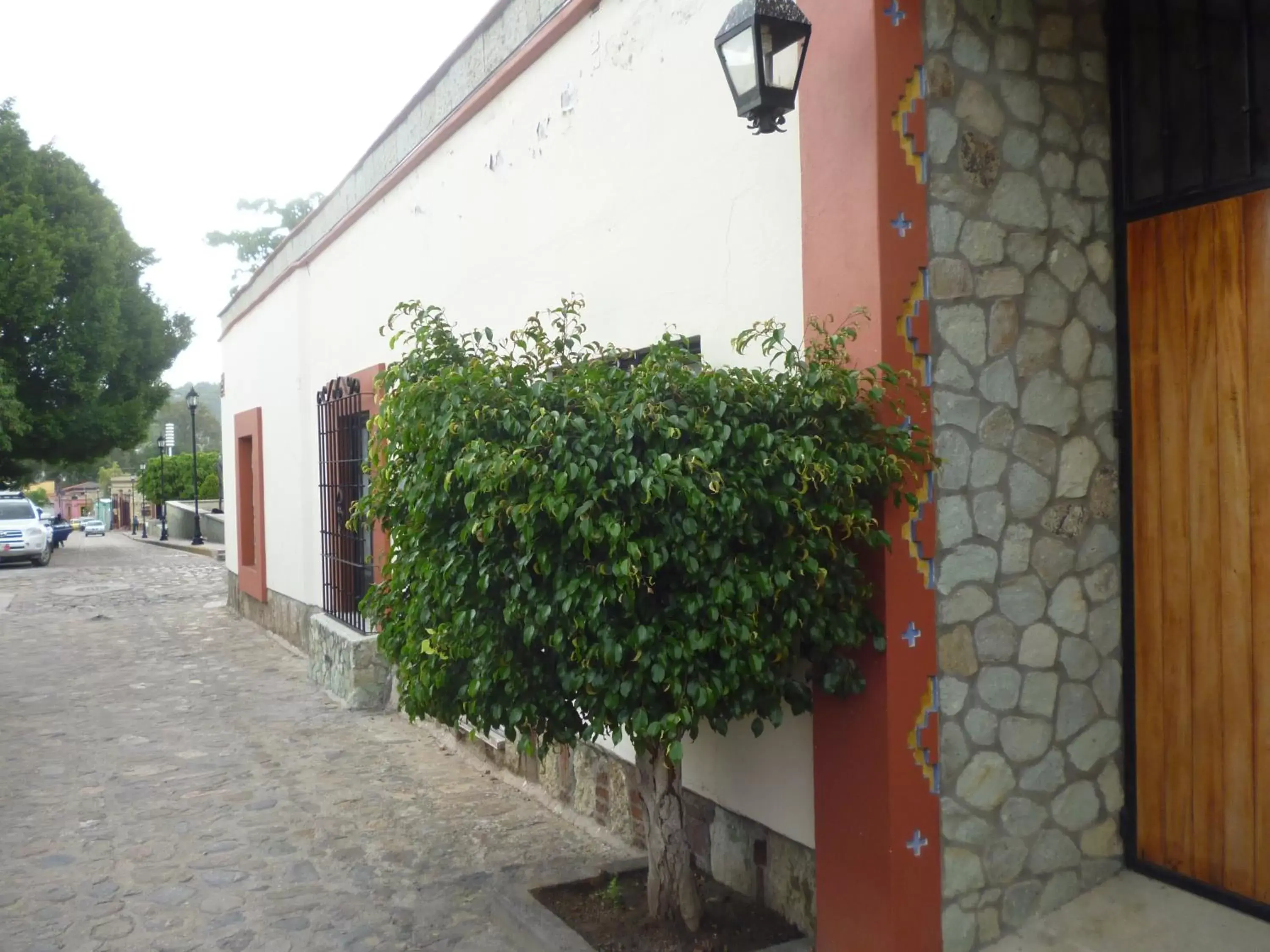 Facade/entrance, Property Building in Hotel Casa Arnel